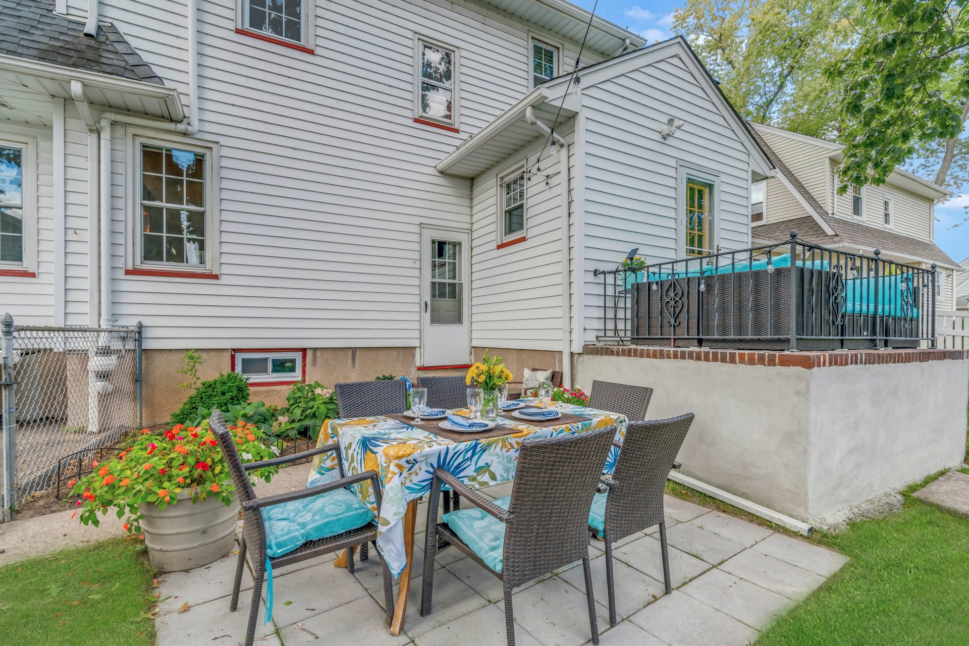 147 Pasadena Place
