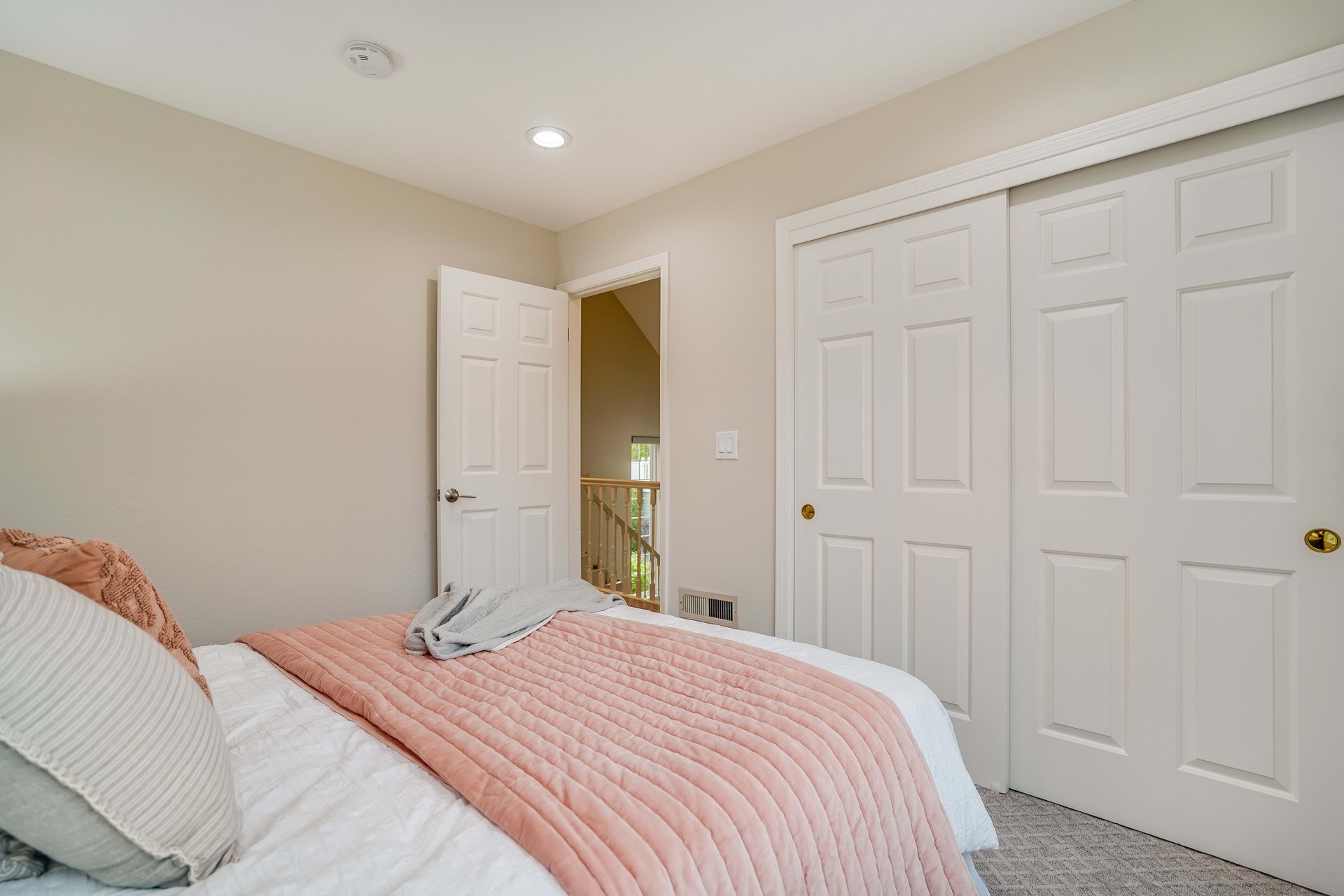 16979 Roberts Road #8