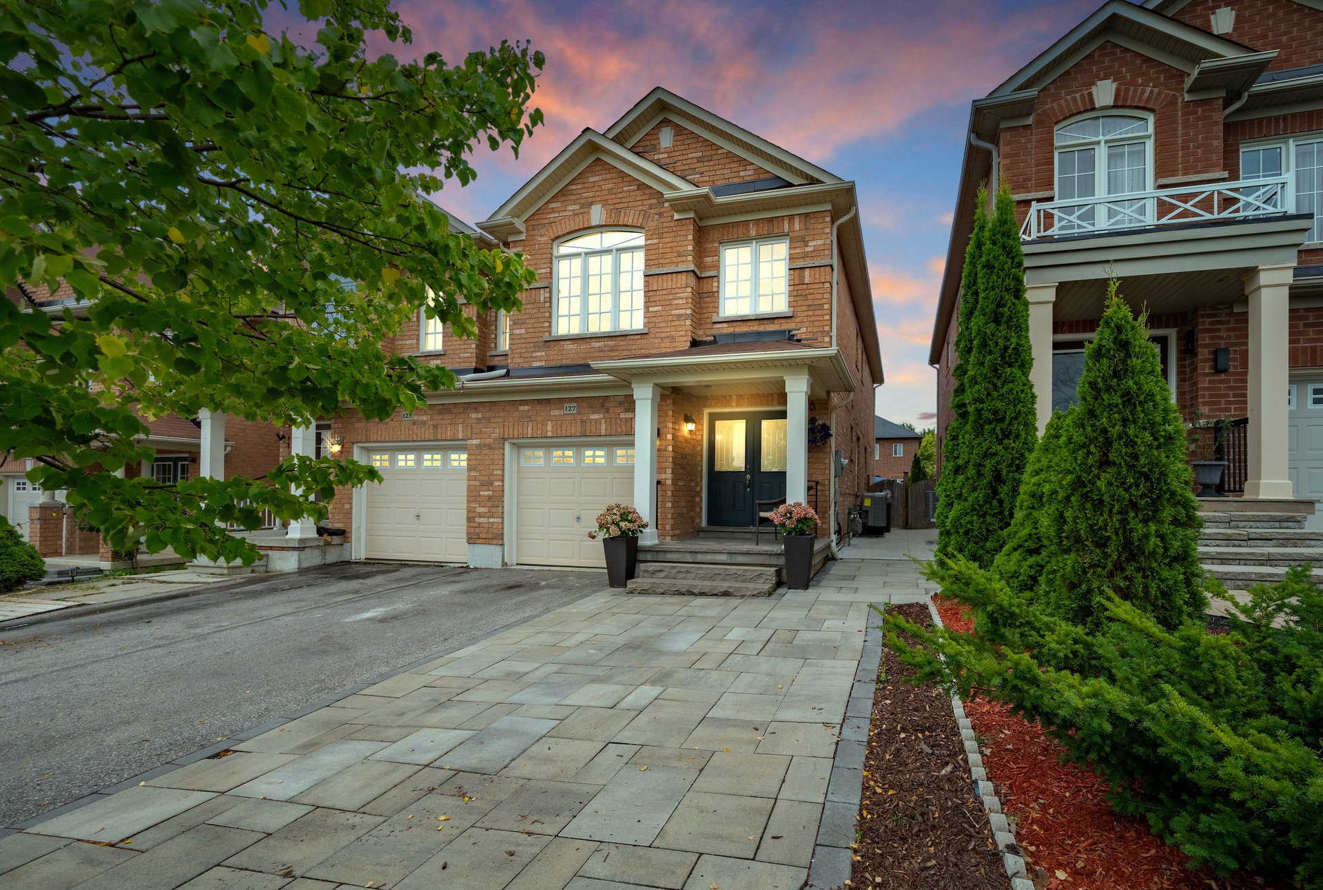 127 Four Seasons Cres, Newmarket Ontario
