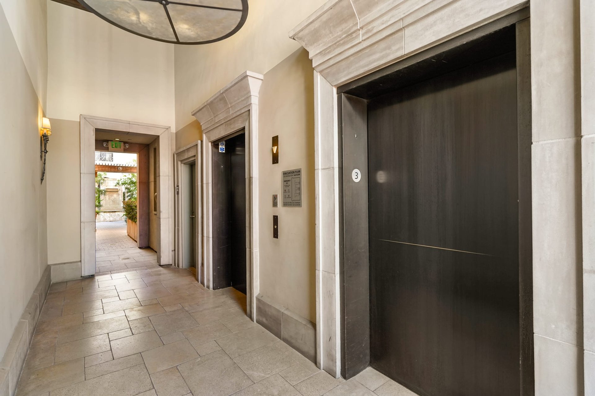 356 Santana Row APT 319