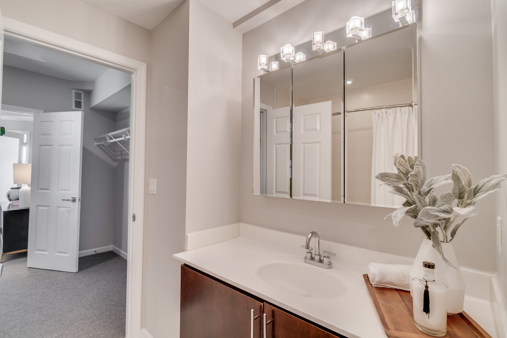 329 Rhode Island Ave NE #301
