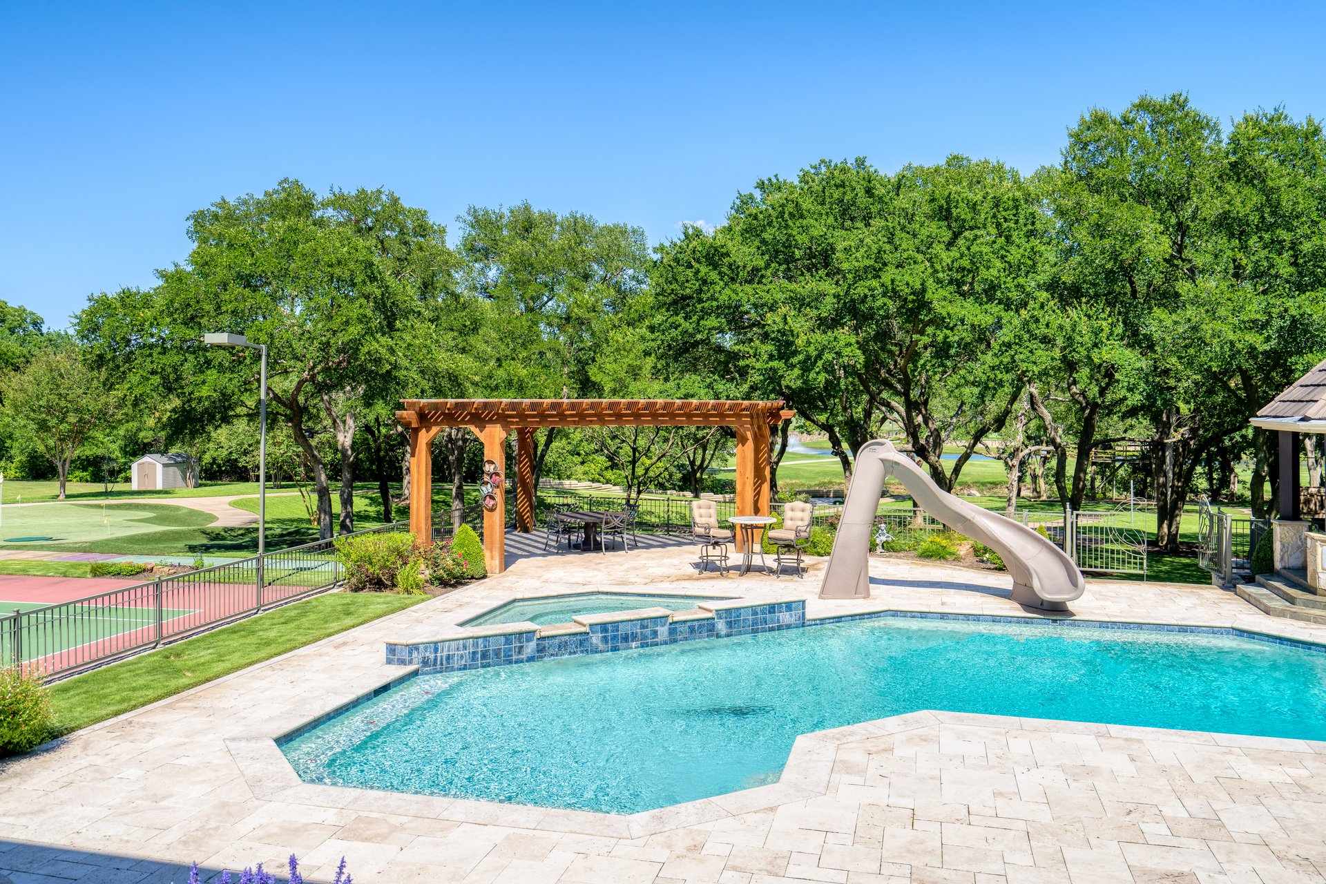 3 Acre Willow Bend Country Golf Course View!