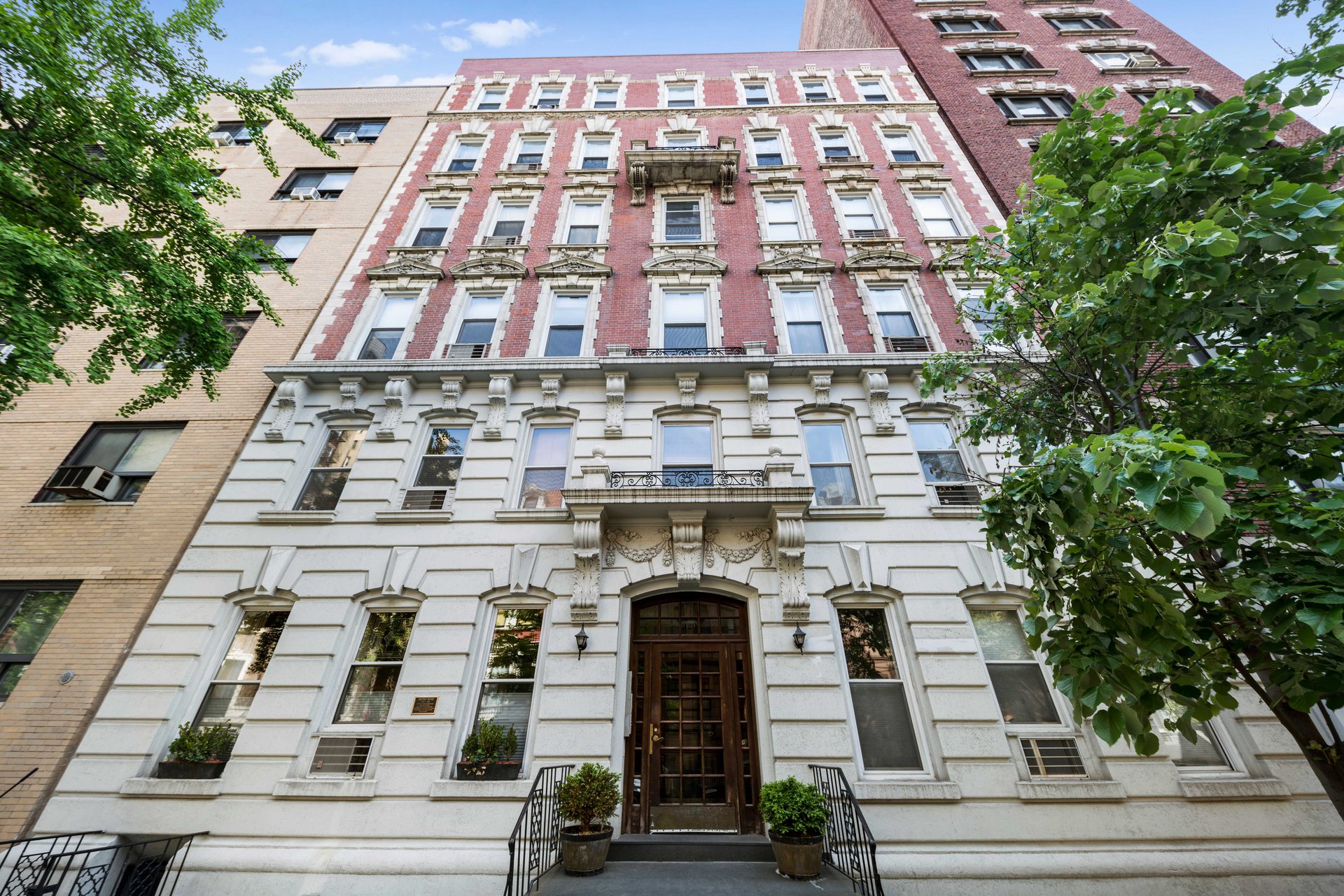 320 West 84th St, 2C