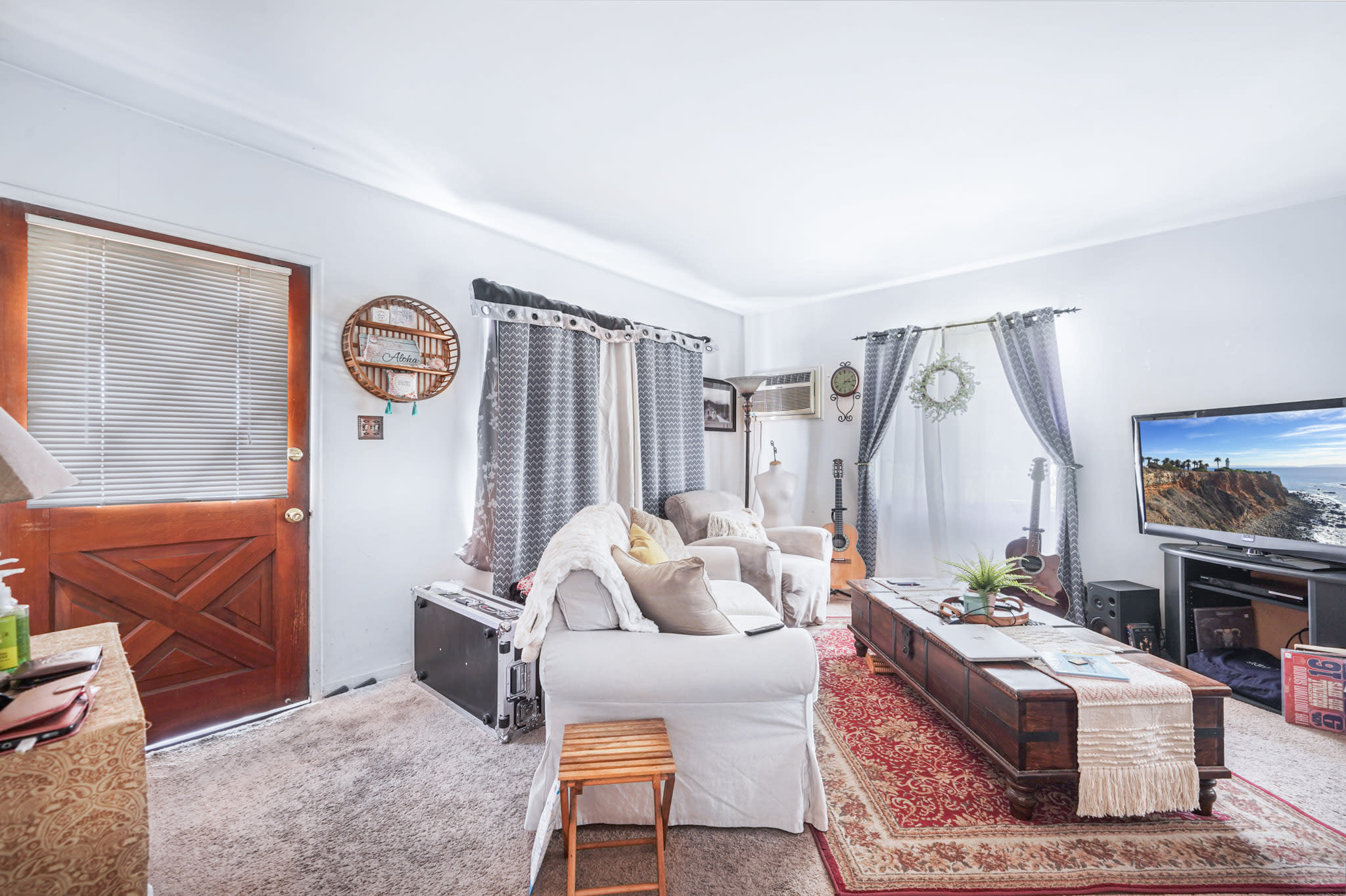 Rare opportunity to own a Garden-style 3 Unit Income Property in highly-sought Magnolia Park Burbank!