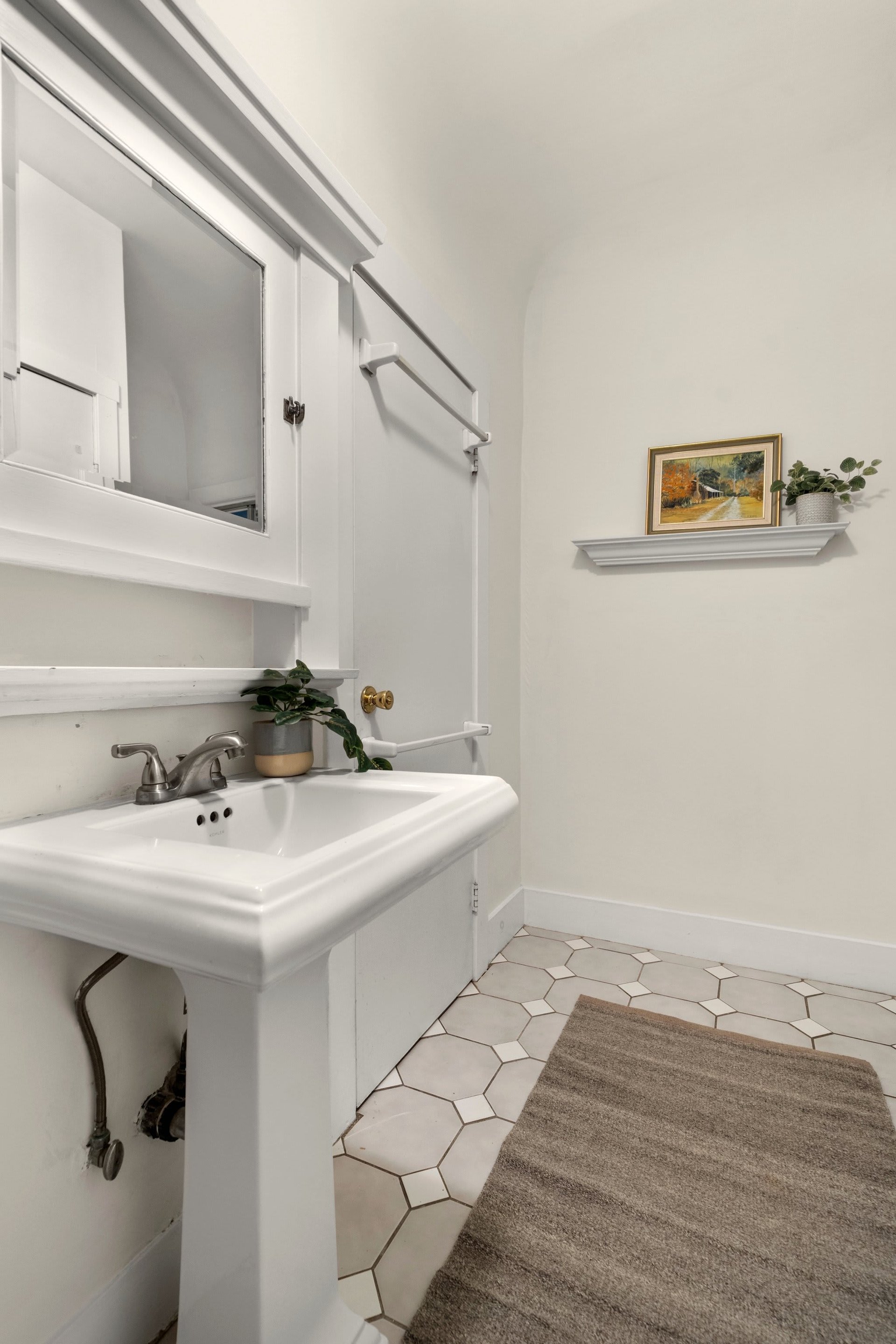 Wonderful Historic Craftsman Home in Jefferson Park