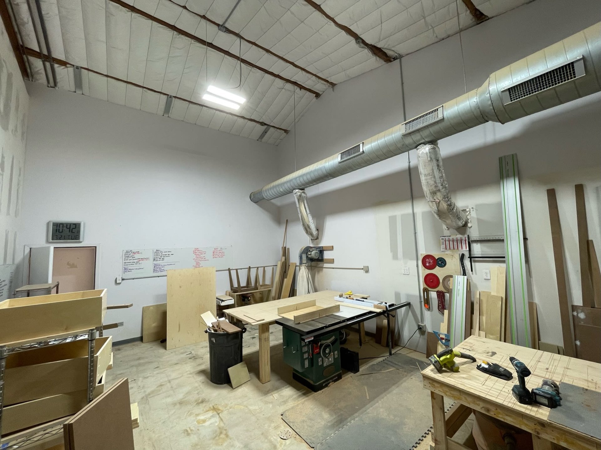 2118 Mannix Flex Building | SELLER REPRESENTATION