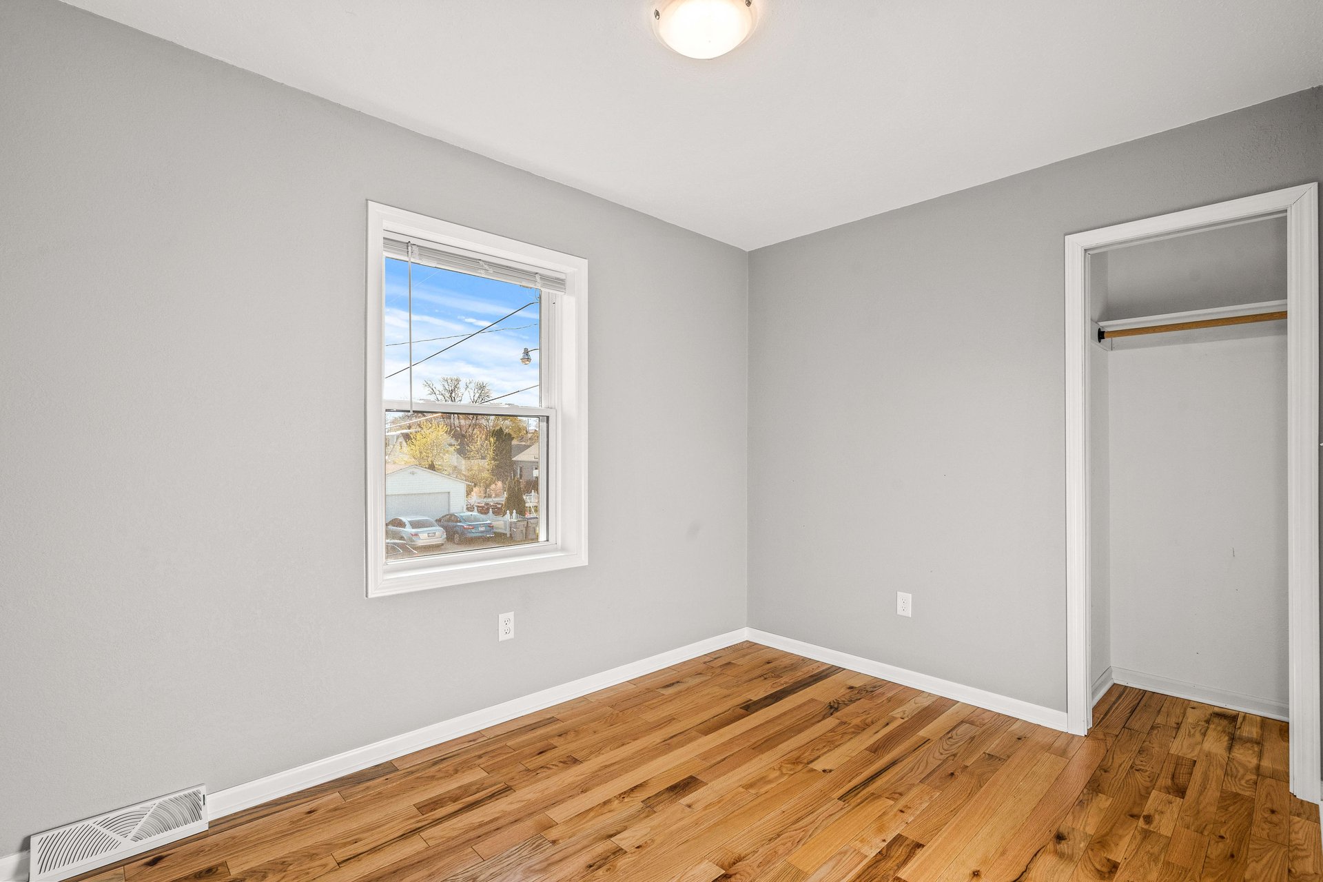 Renovated Bay View Colonial