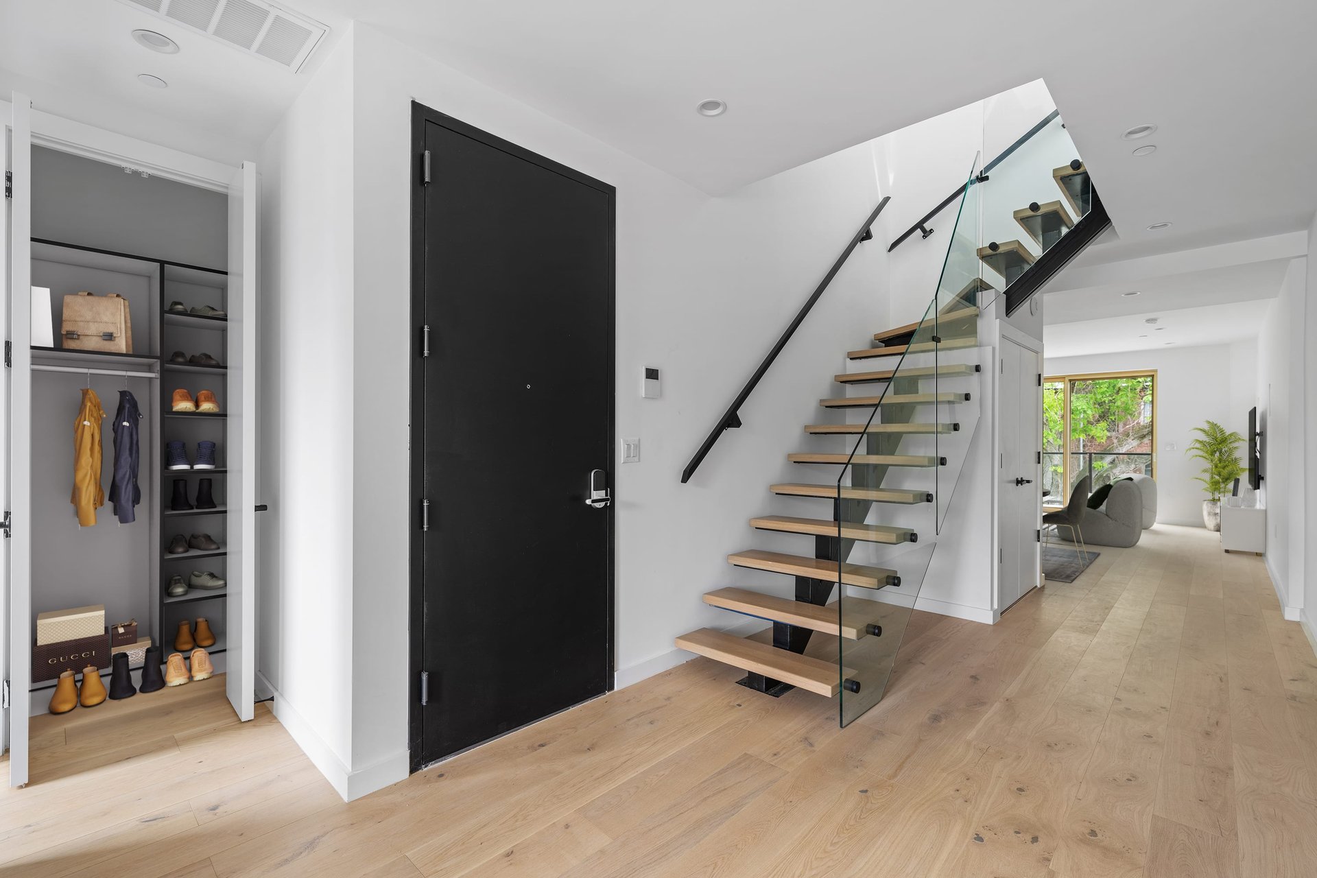 545 Lexington Ave, Unit 2