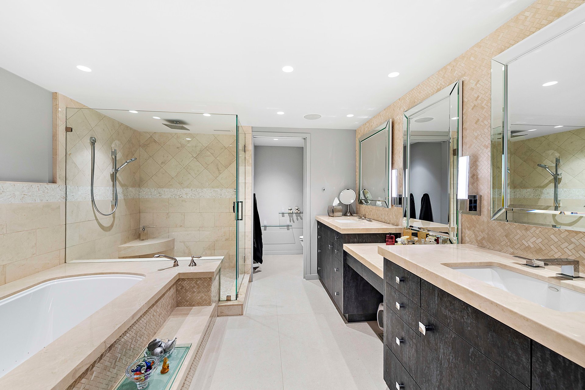 Luxury Executive Condominium