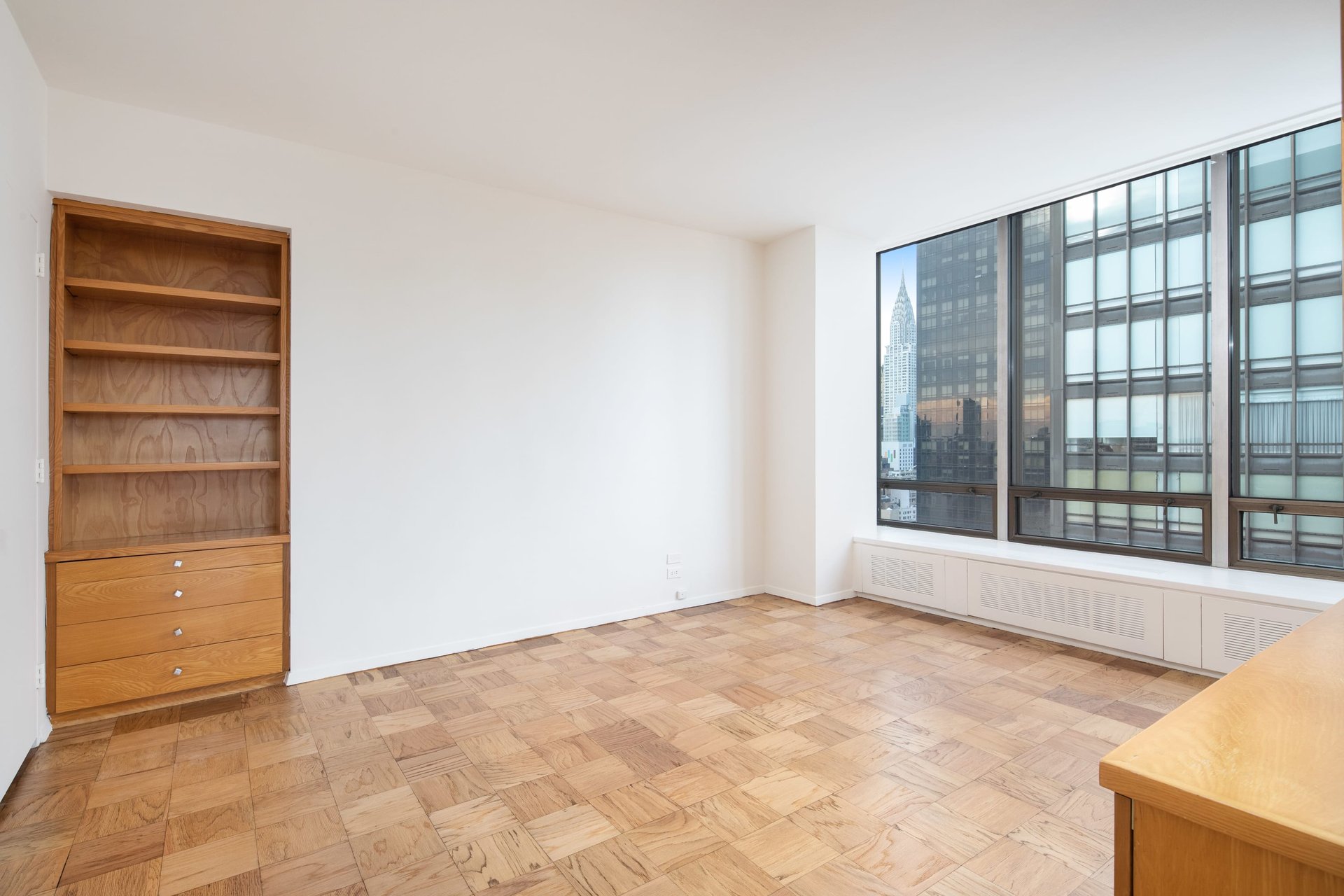 870 United Nations Plaza, 34B
