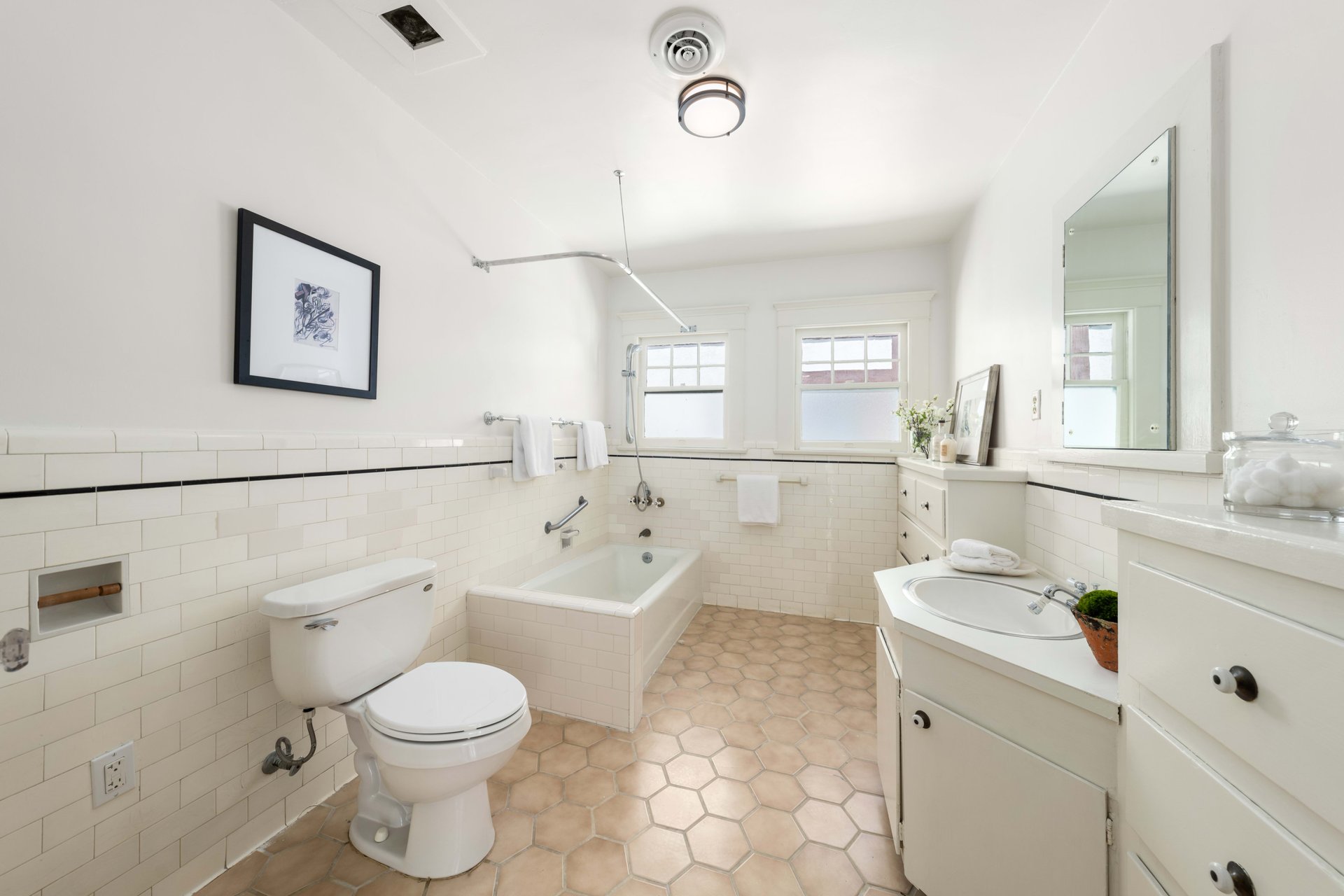 335 N Beirut Ave, Pacific Palisades