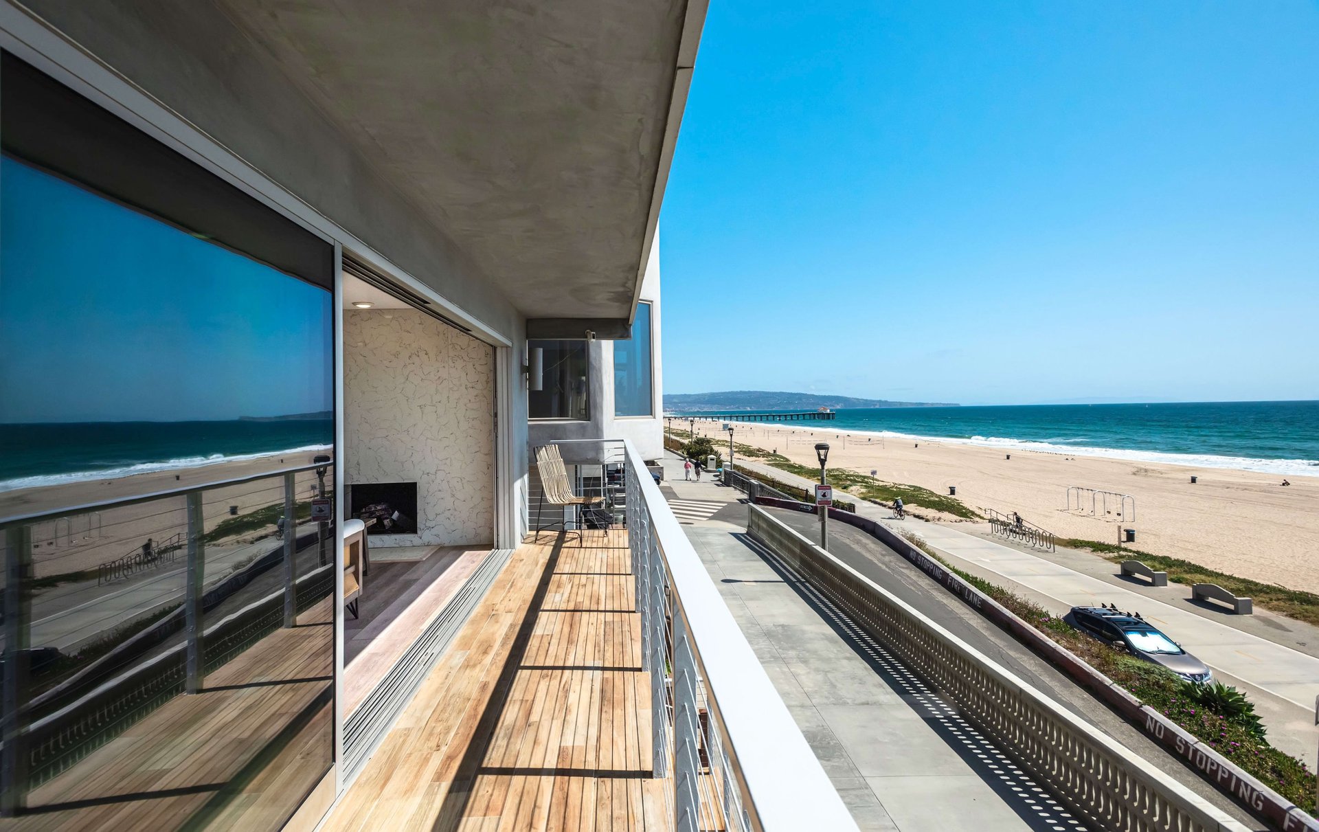 2208 The Strand