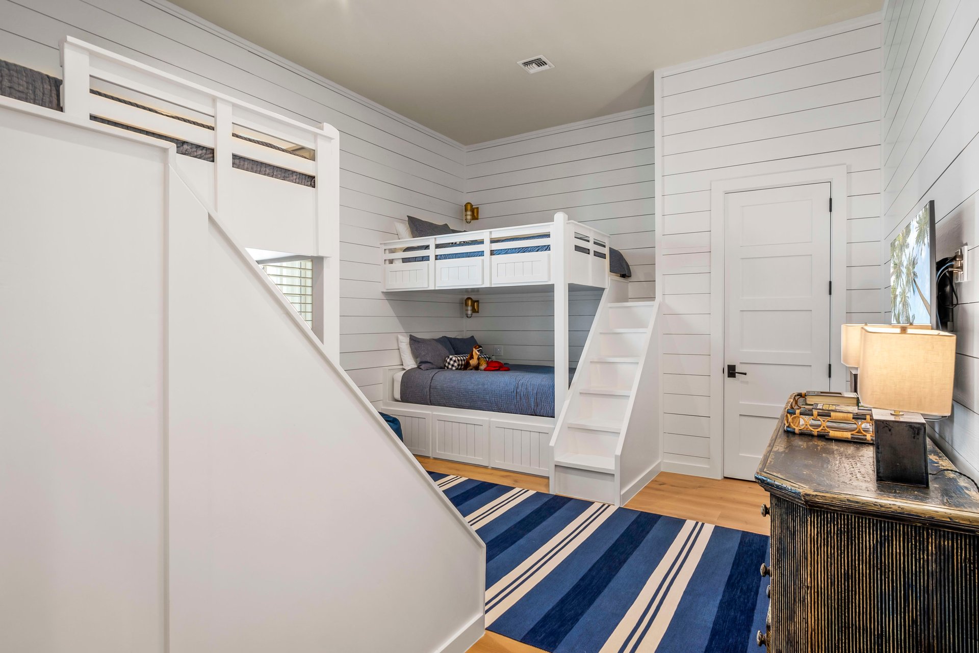 200 Lakeshore Street, Port Aransas, TX 78373