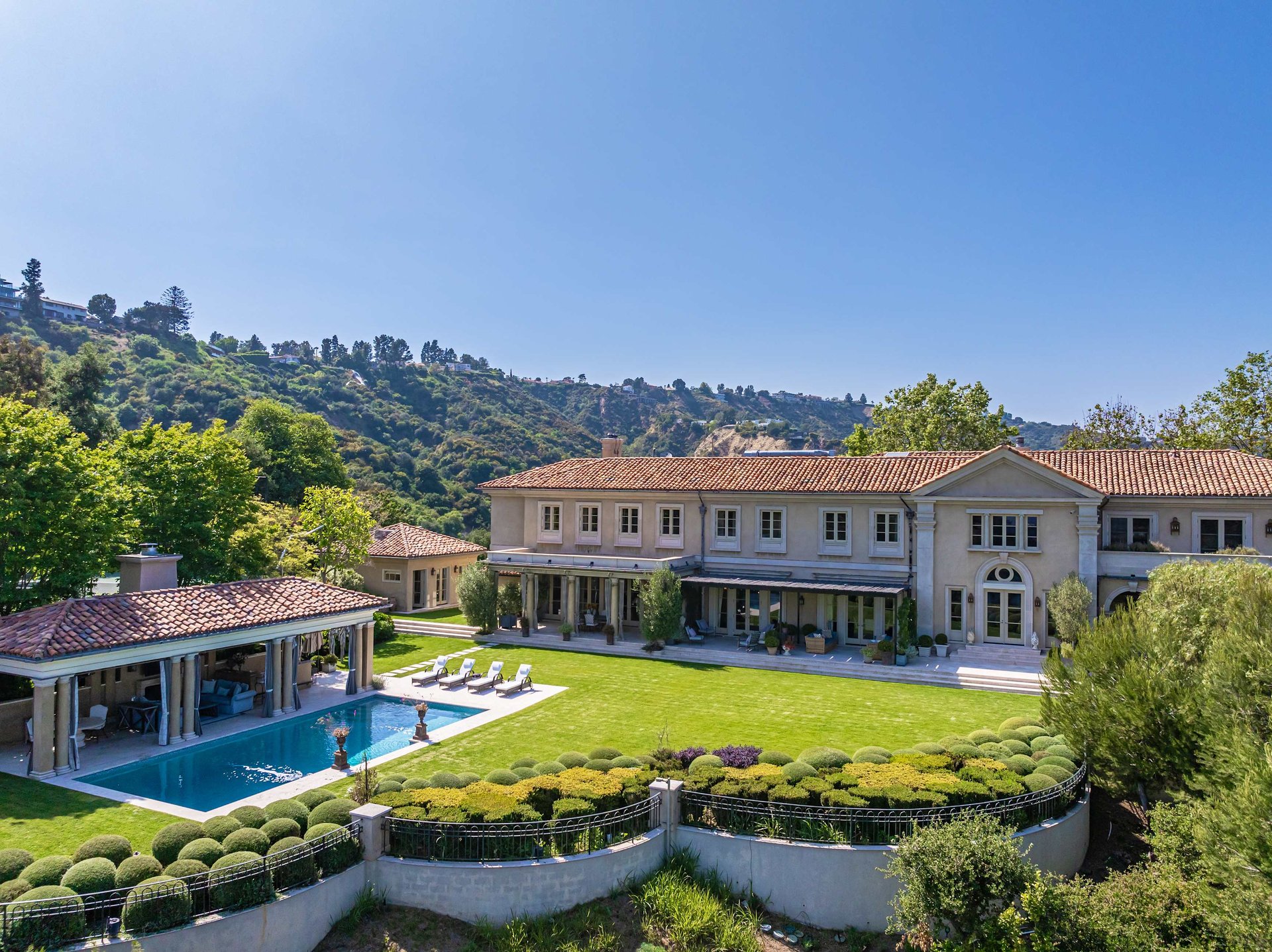 10702 LEVICO WAY, bel air