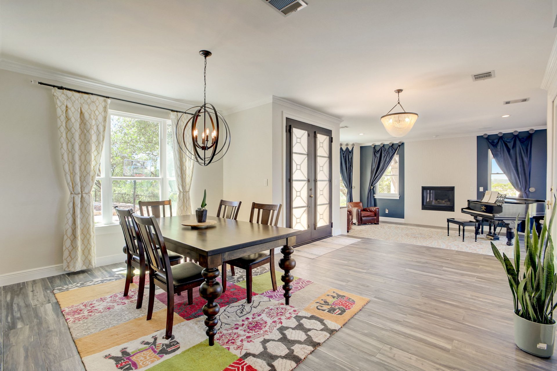Hill Country Paradise: Luxurious 4/3 Home with Heated Pool/Spa and Spectacular Sunset Views in River Place!