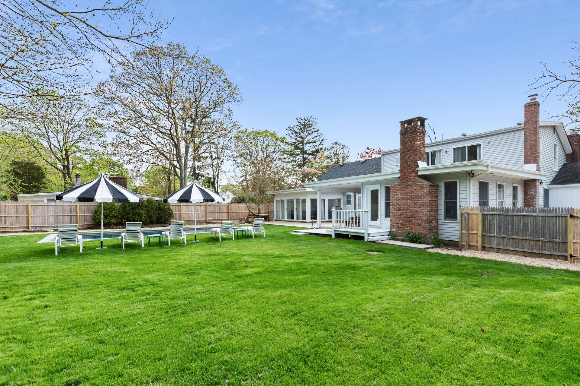 MOVE-IN READY WITH A POOL