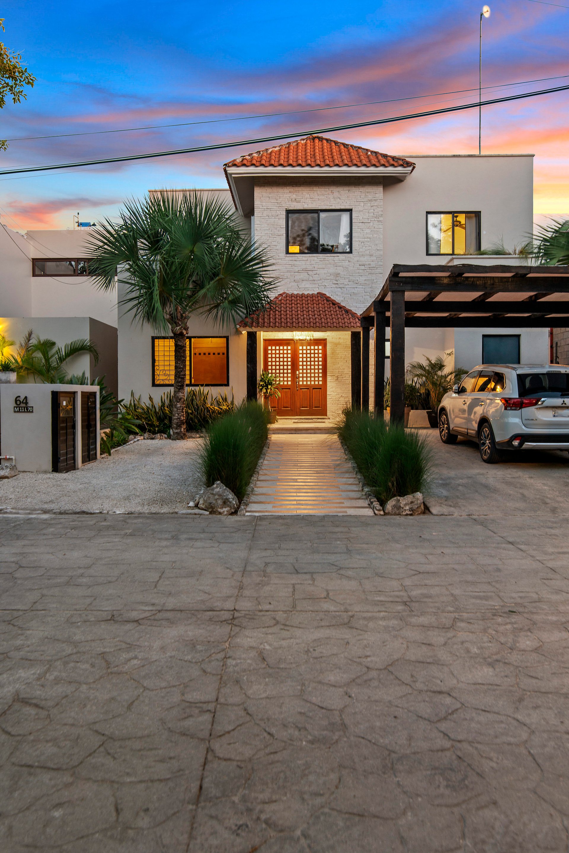  Puerto Aventuras modern 4 bedroom Villa for Sale
