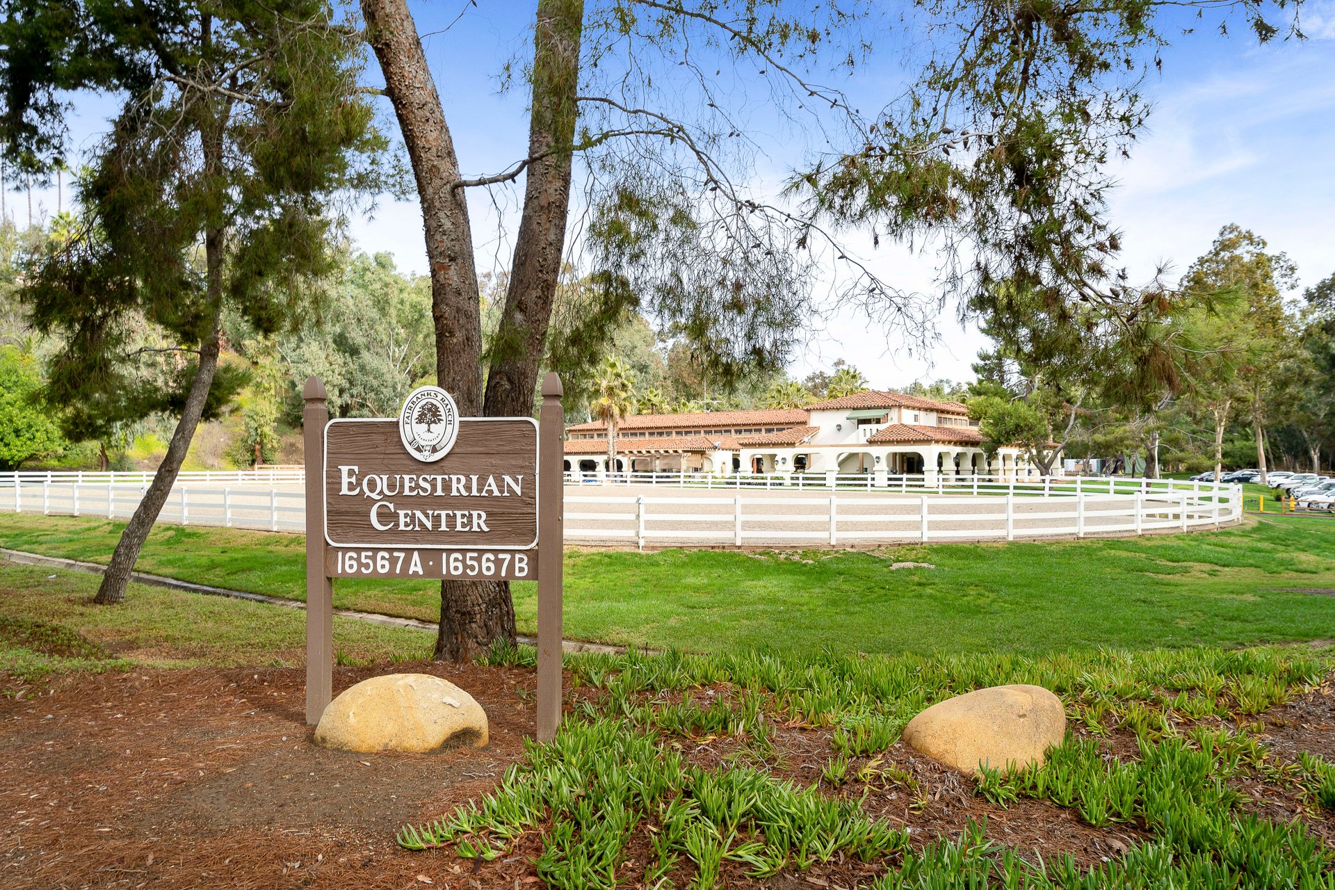 THE ICONIC FAIRBANKS RANCH LIFESTYLE