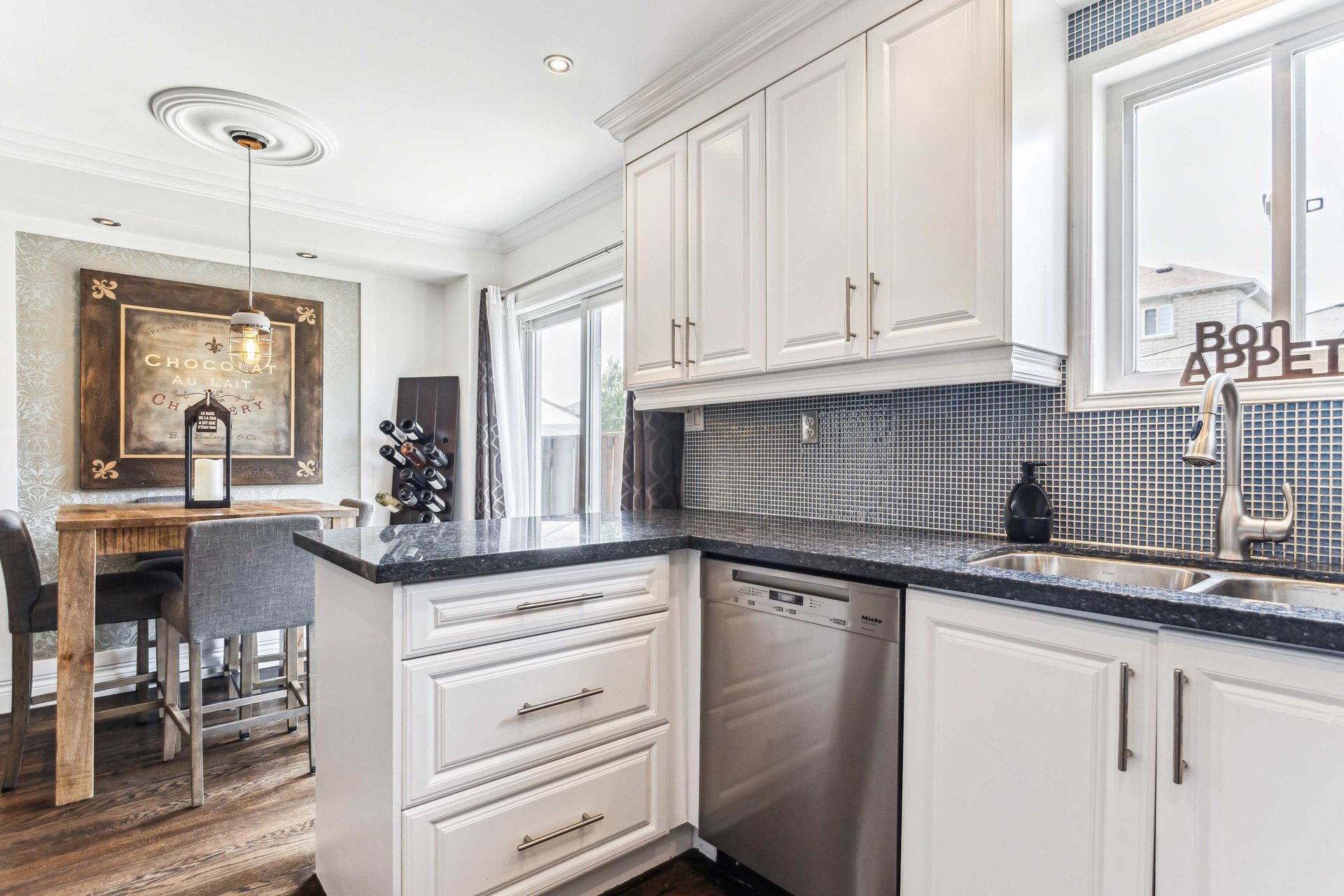 Gorgeous 3 Bedroom Semi- Detached