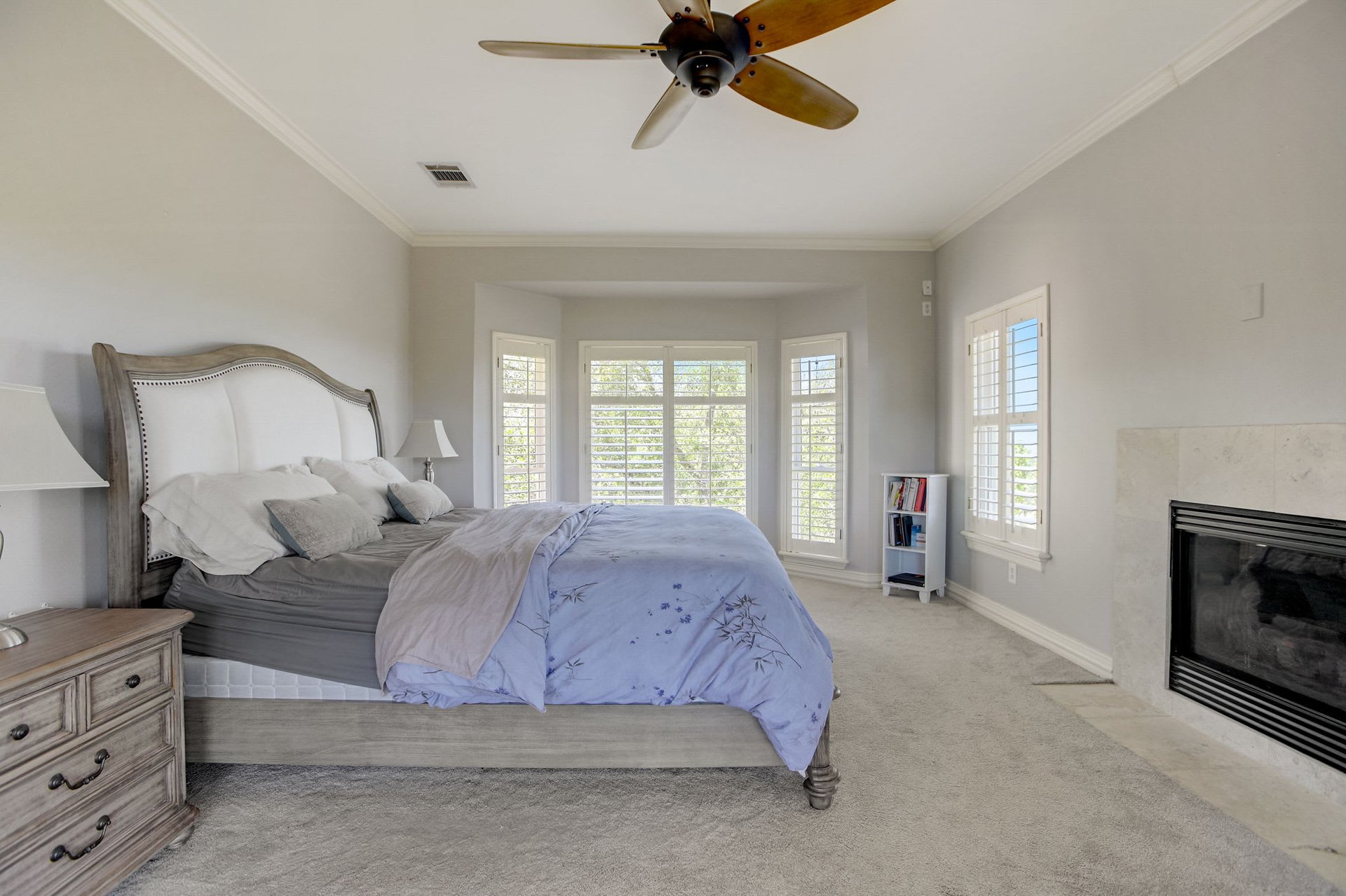 Hill Country Paradise: Luxurious 4/3 Home with Heated Pool/Spa and Spectacular Sunset Views in River Place!