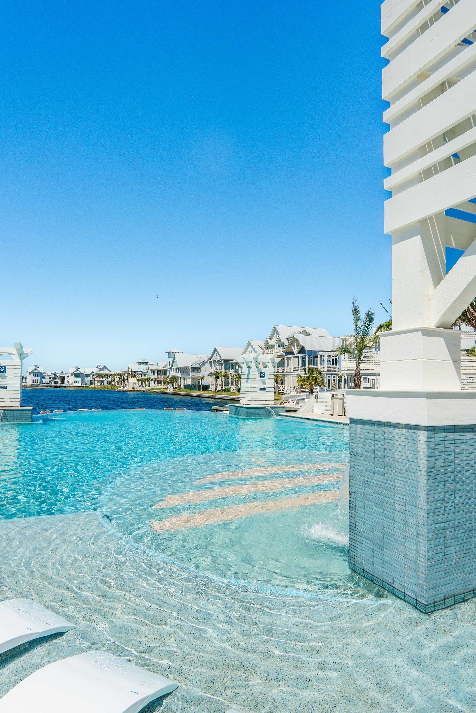 Cinnamon Shore South Community Pool