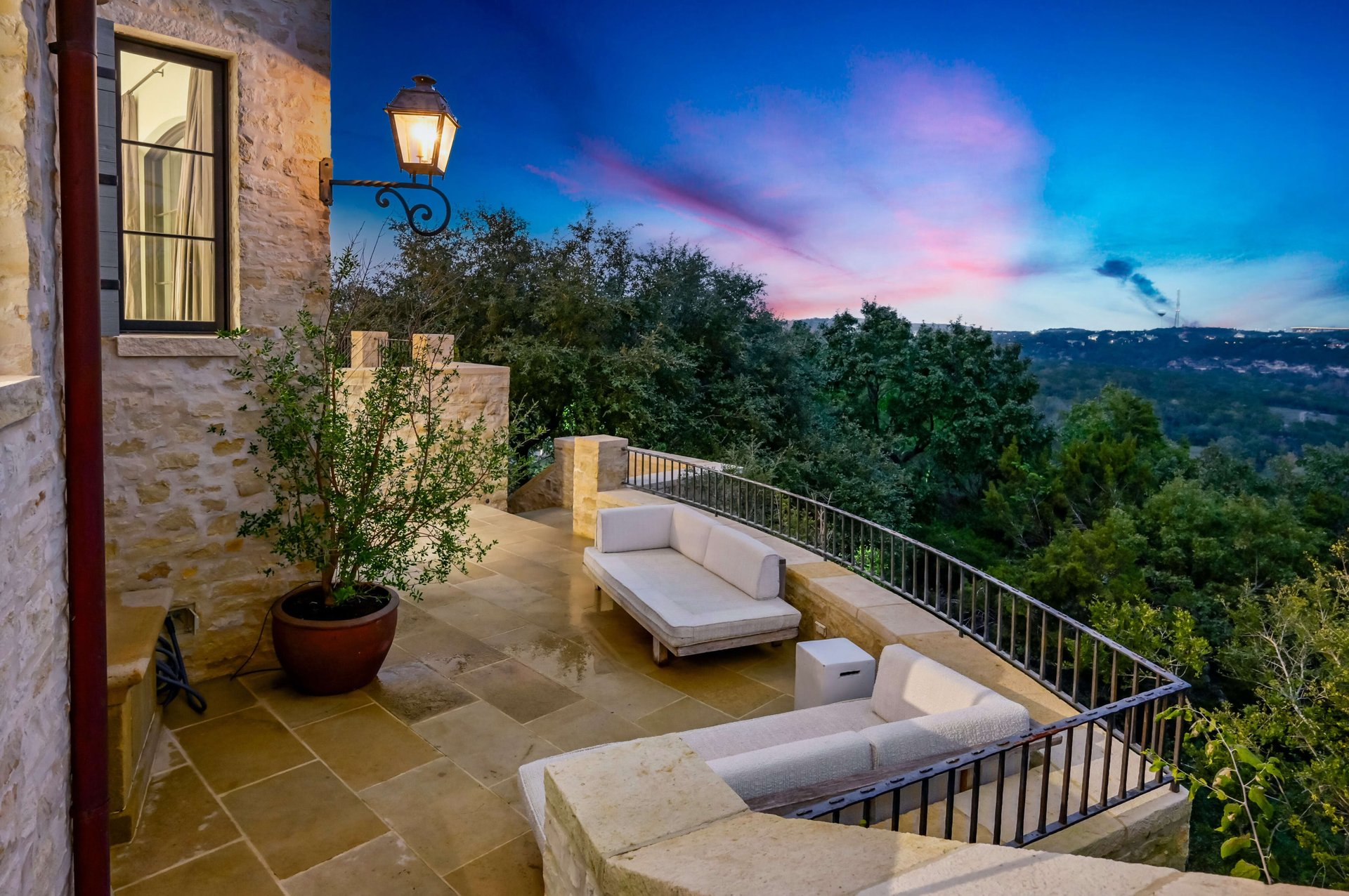 1702 Barton Creek Blvd 