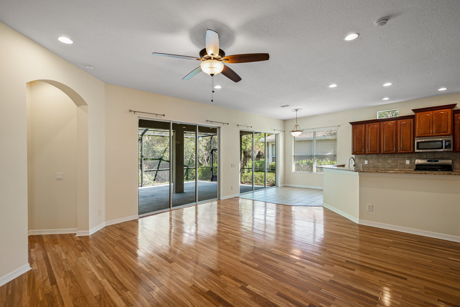 20076 HERITAGE POINT  DRIVE