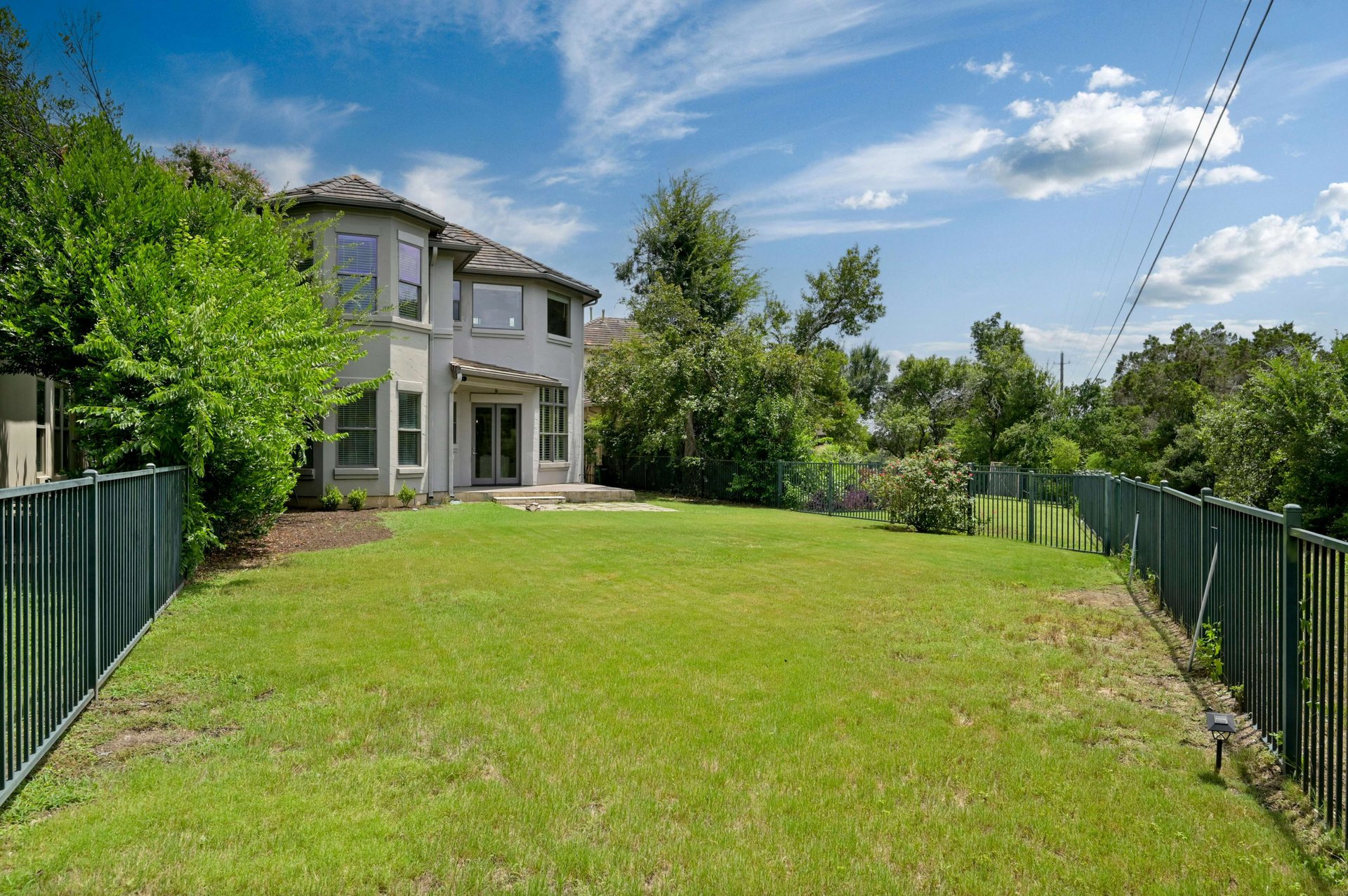 2800 Waymaker Way #20