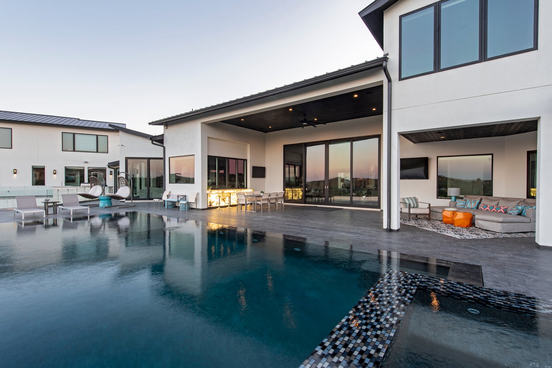 Private Address, Austin, TX 78738