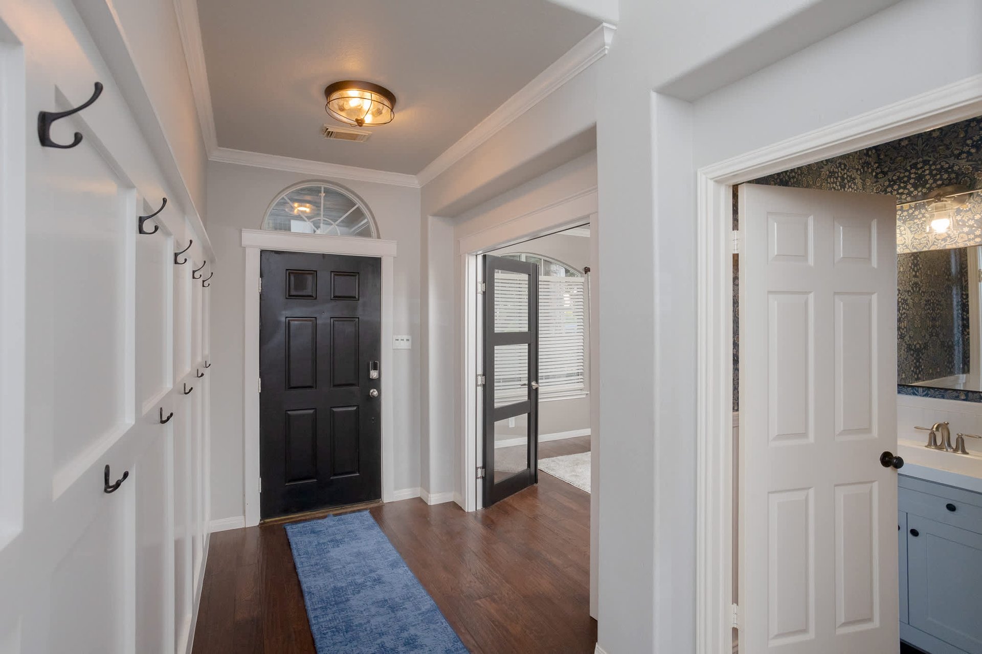 24843 CRESCENT RUN