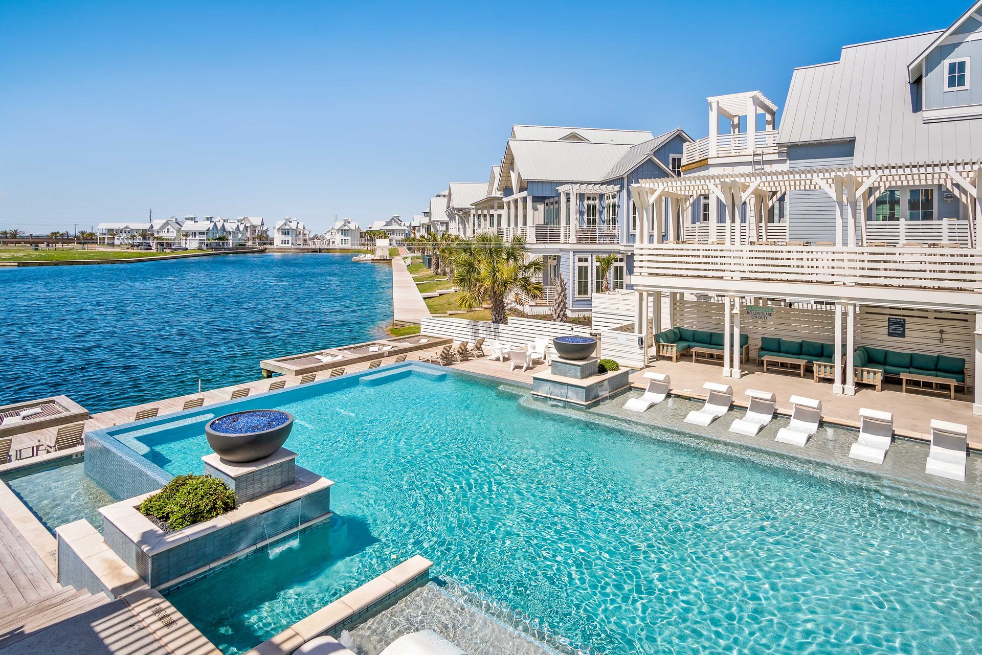 Cinnamon Shore South Community Pool
