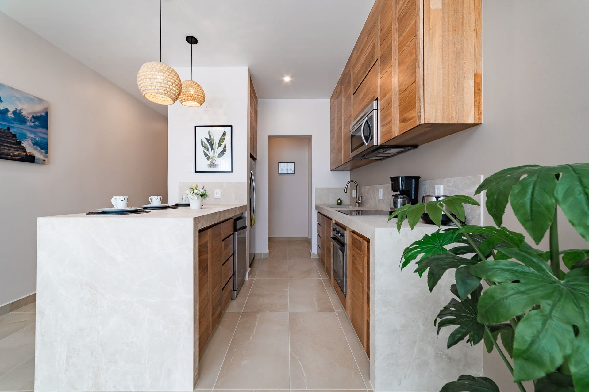 1 bedroom & 1 studio, Condo, Costta Plaza & Condos