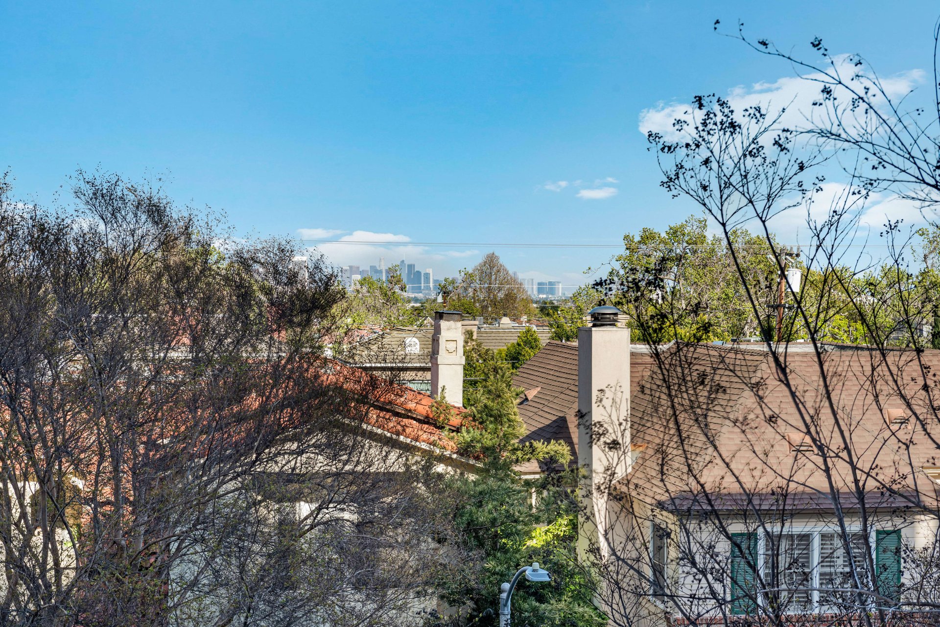 211 S Spalding Dr #N202, Beverly Hills