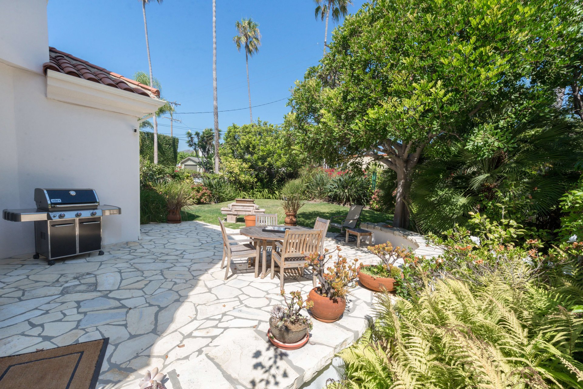 1208 Marguerita Ave