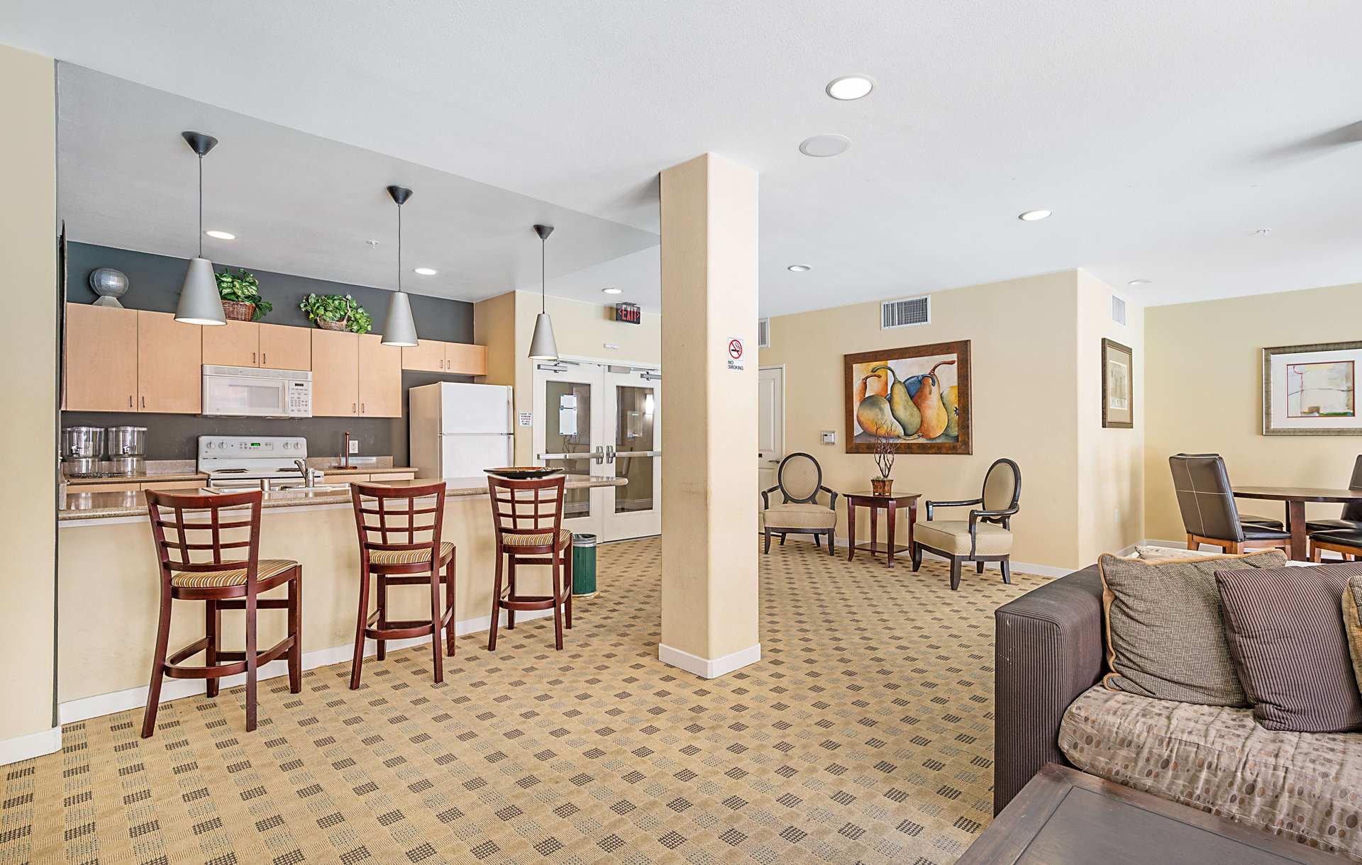 1501 Front St #325