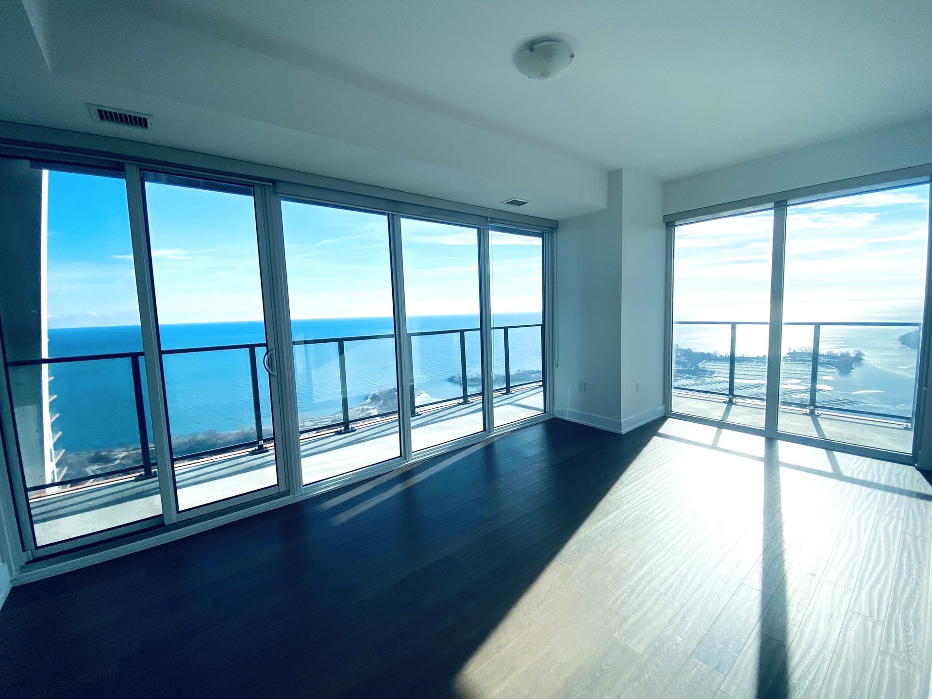 30 Shore Breeze Dr, Unit 4017