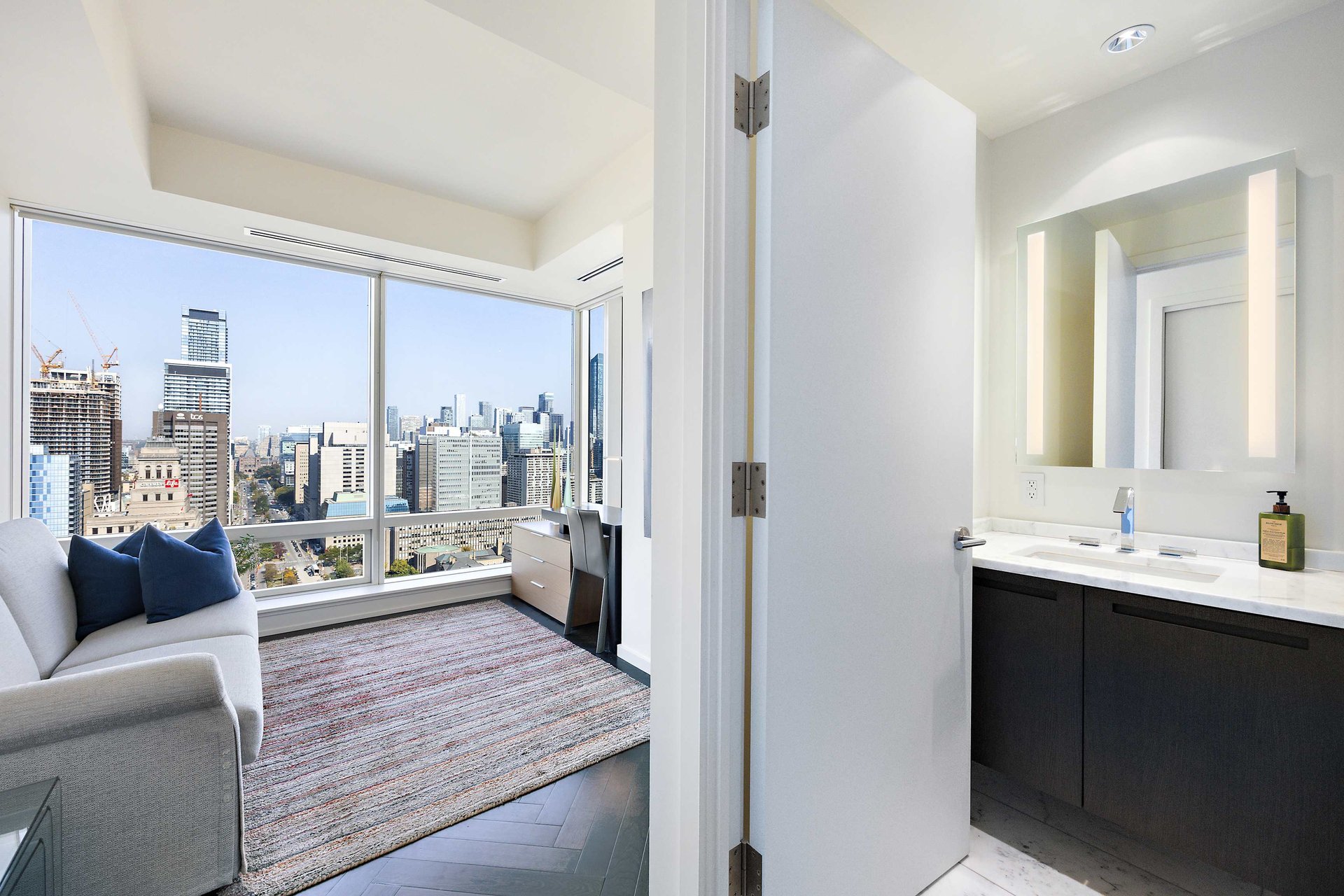 Suite 3006- 180 University Avenue