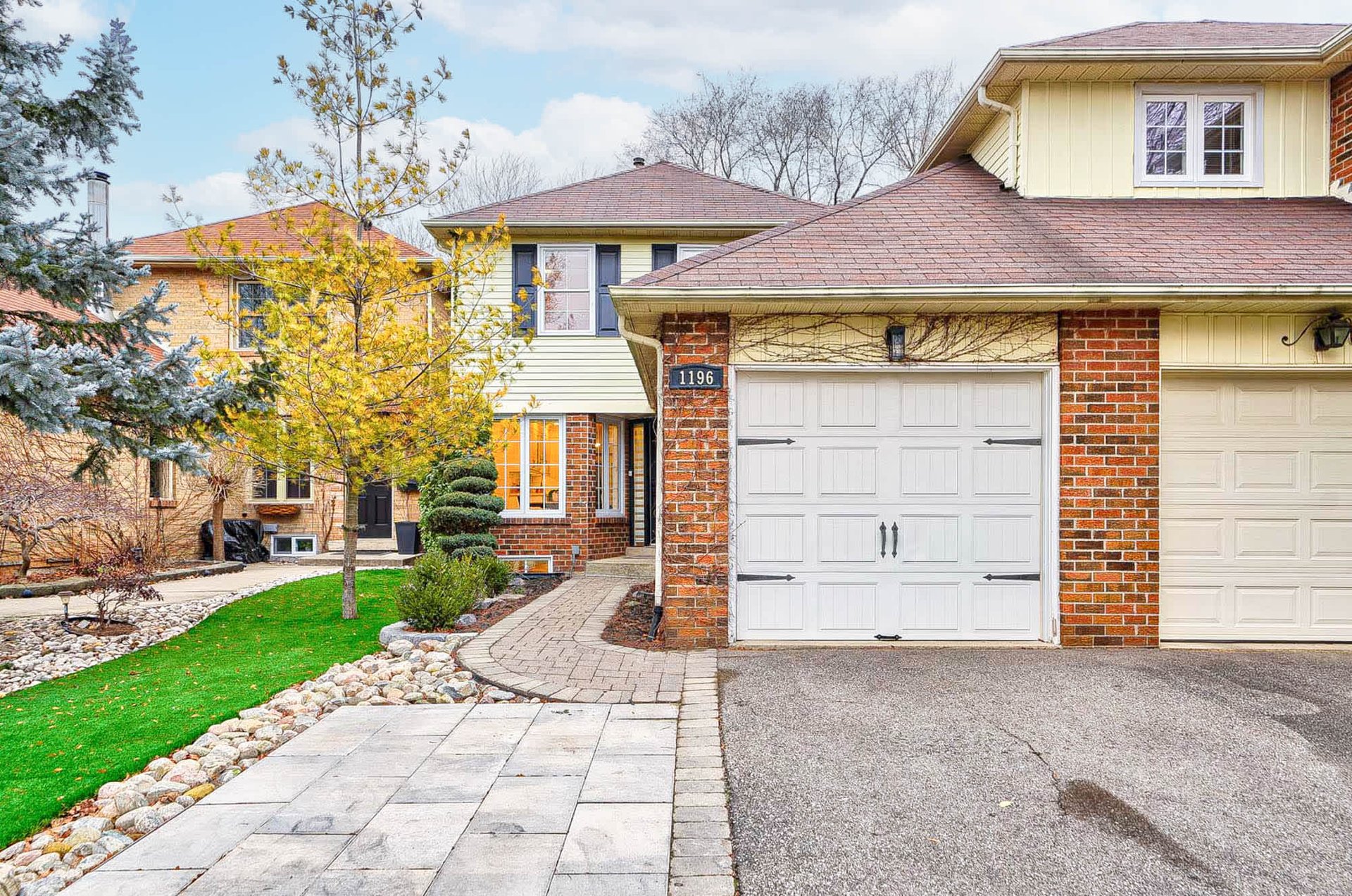 1196 Potters Wheel Cres
