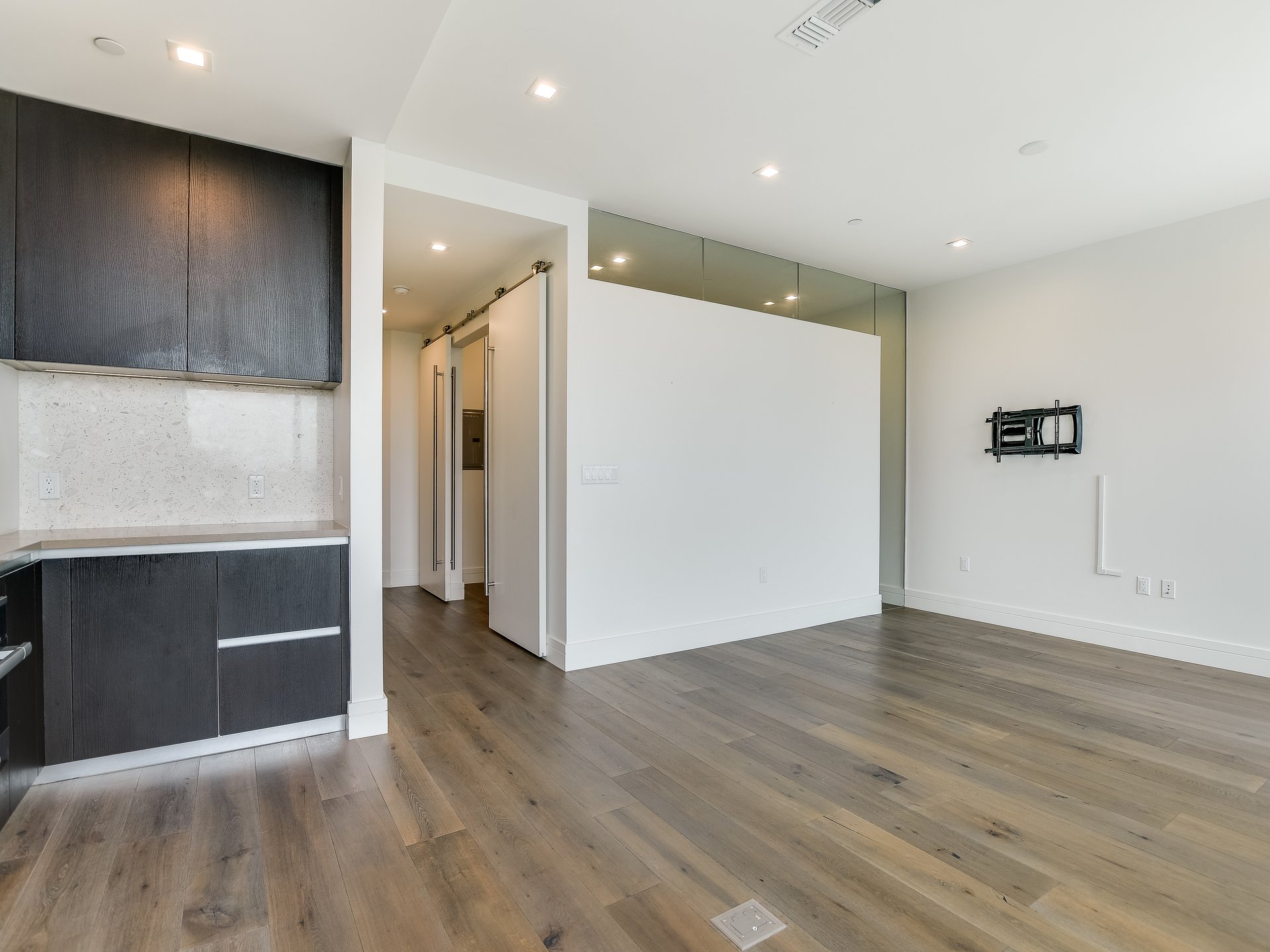 Fifth & West, #1506