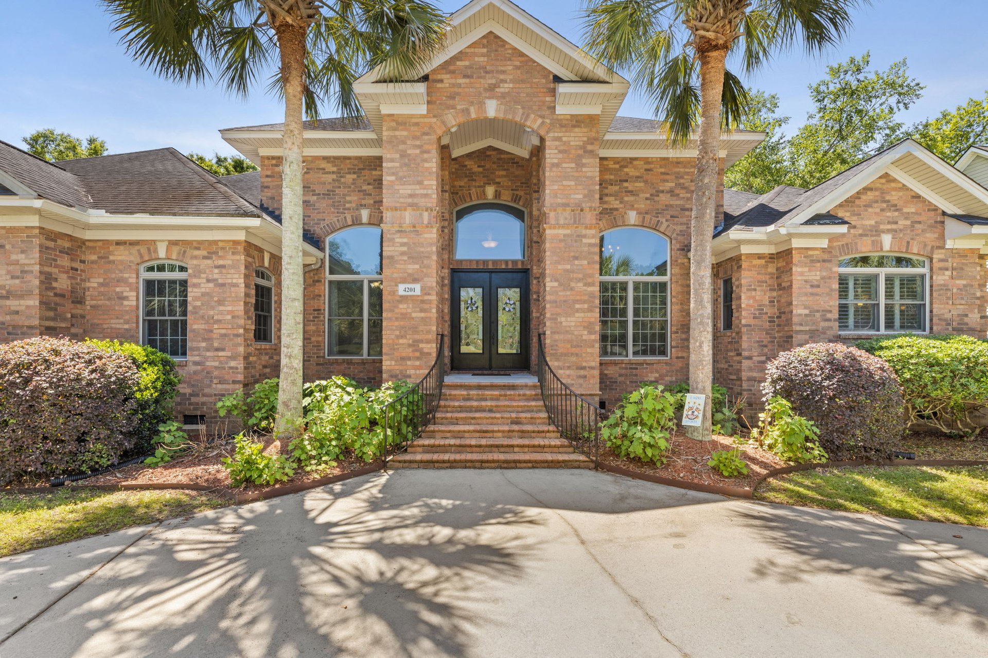 4201 Sawgrass Dr