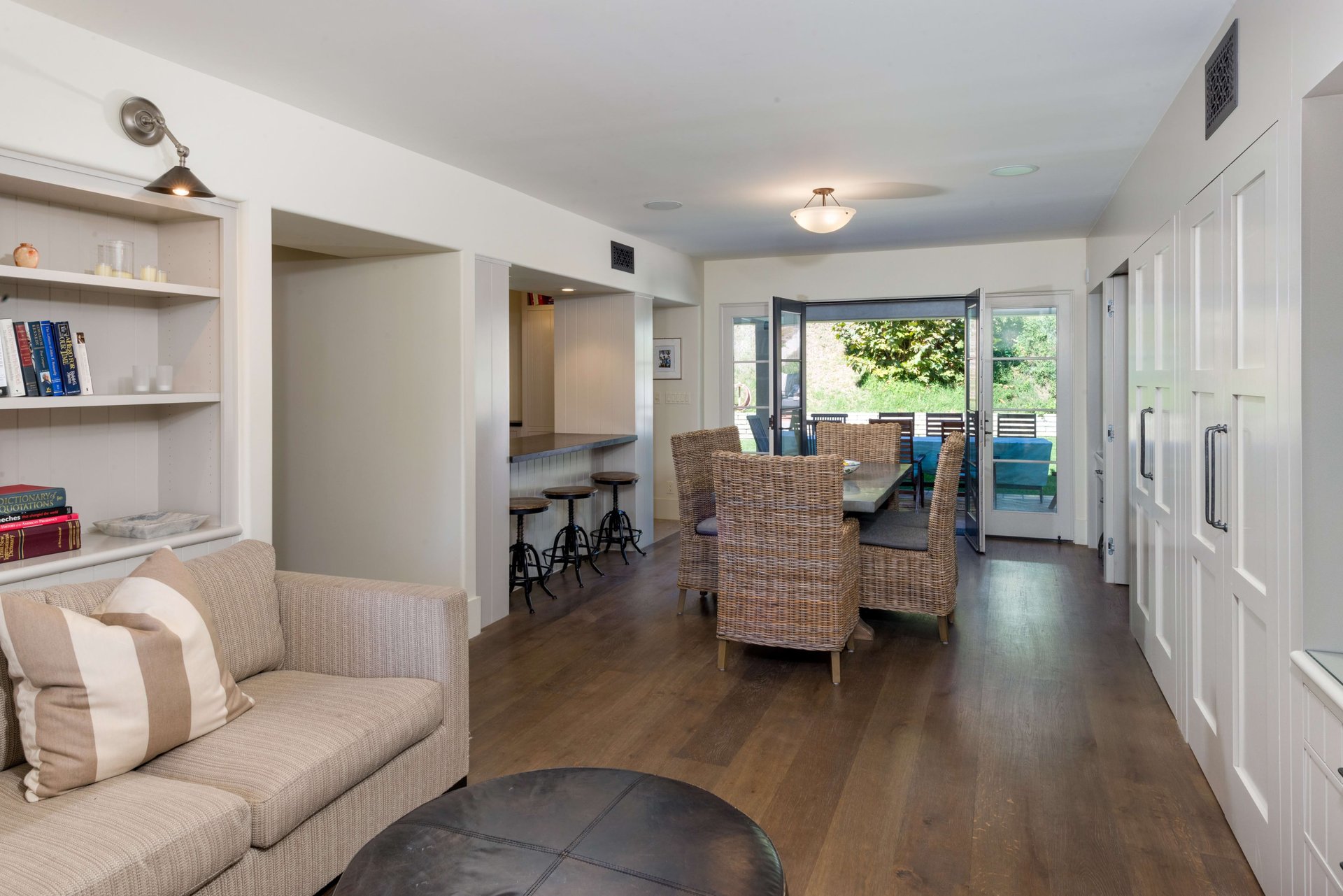 467 Surfview Dr