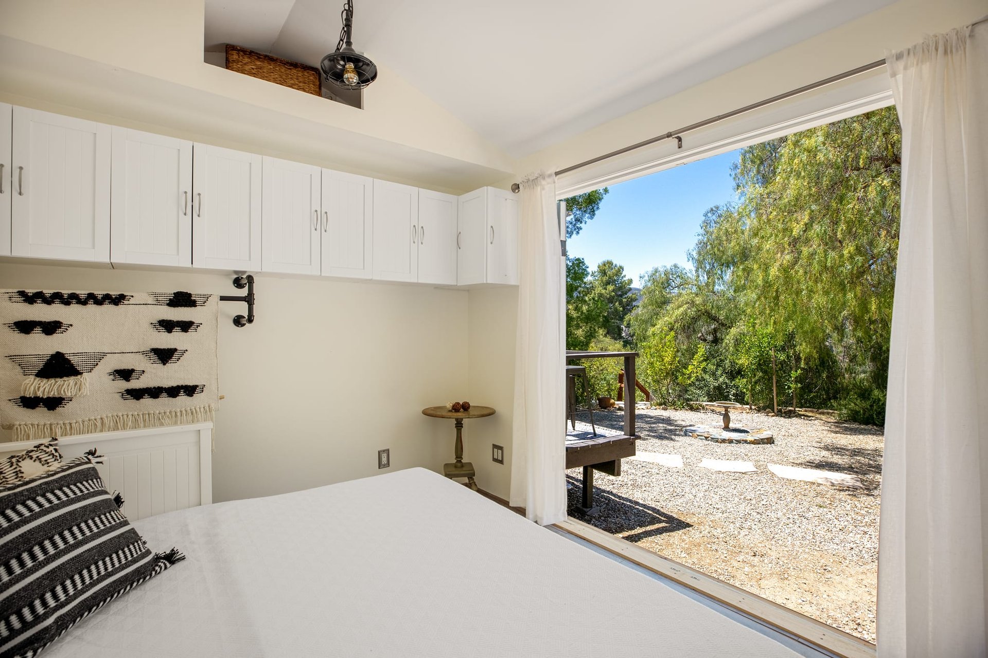 2708 Topanga Skyline Dr
