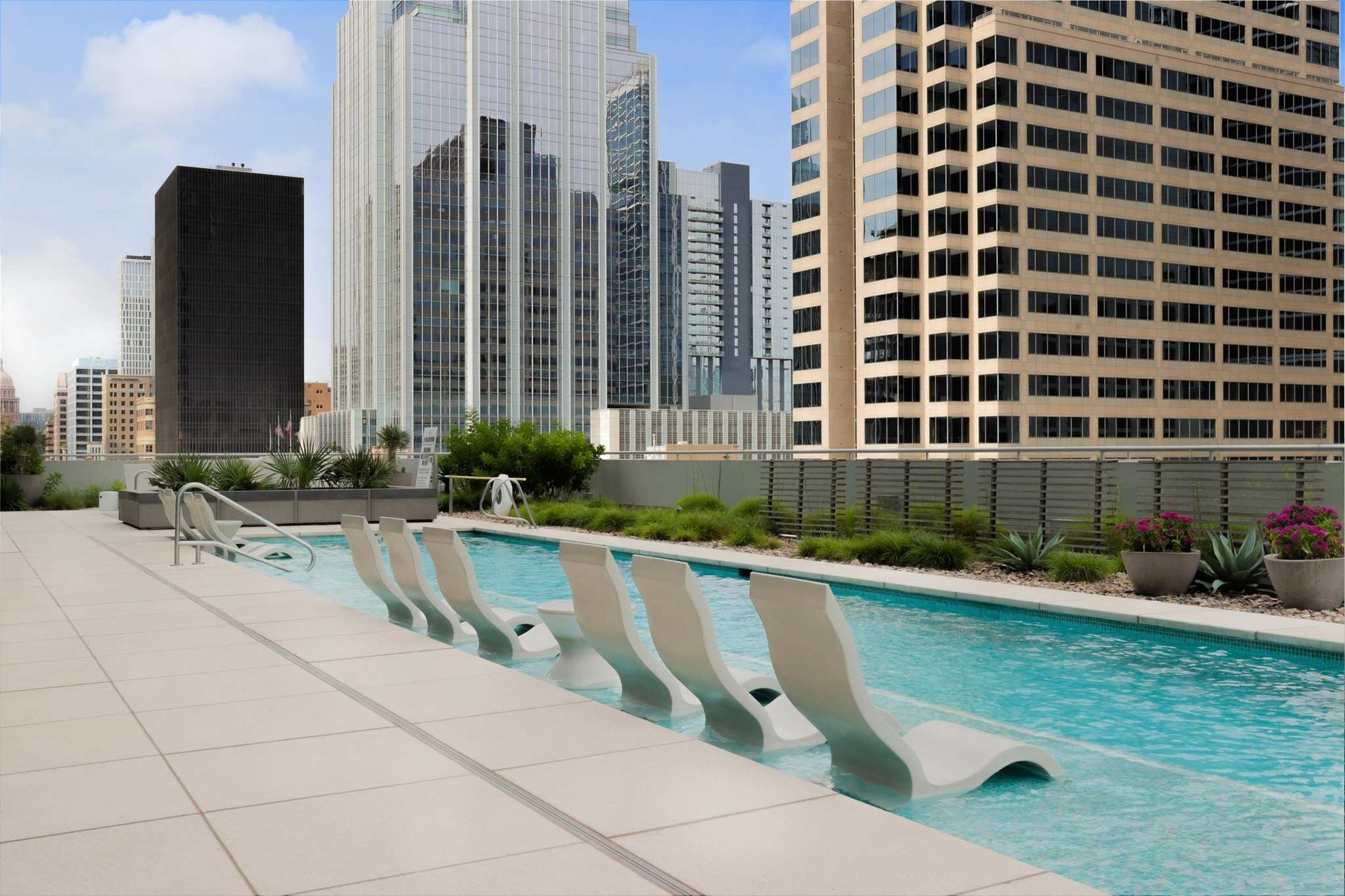 200 Congress Ave #15D 