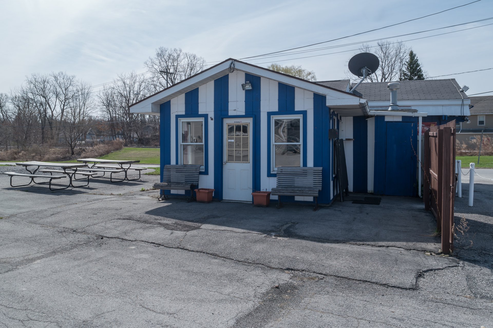 76.5 Lake St.