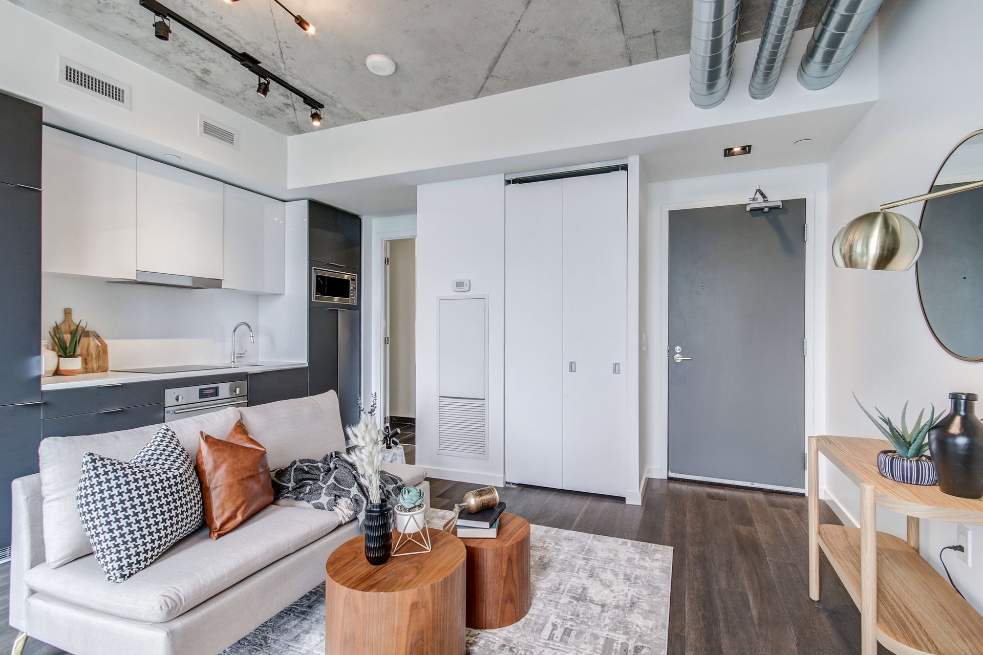 170 Bayview Ave Unit 613