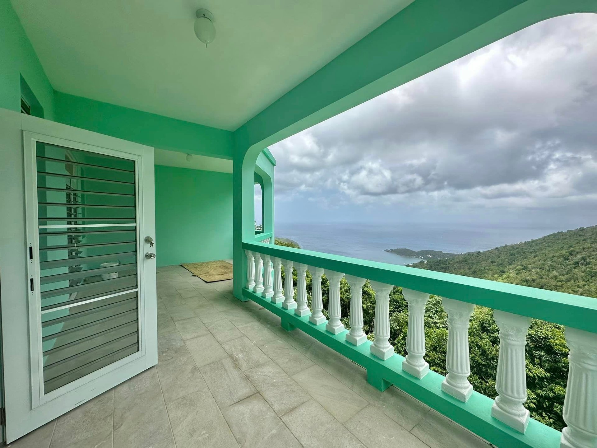 817 Brewers Bay 2 Bedroom Apartments