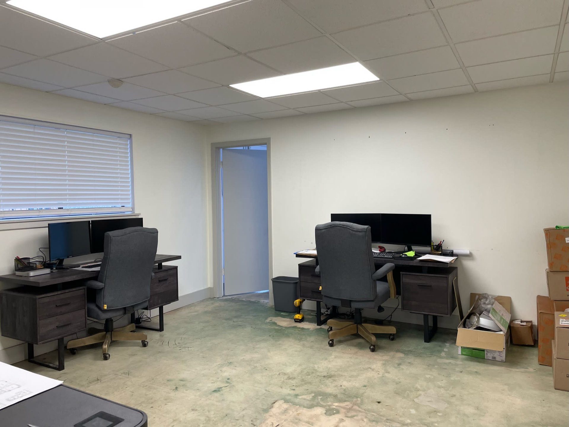 2118 Mannix Flex Building | SELLER REPRESENTATION