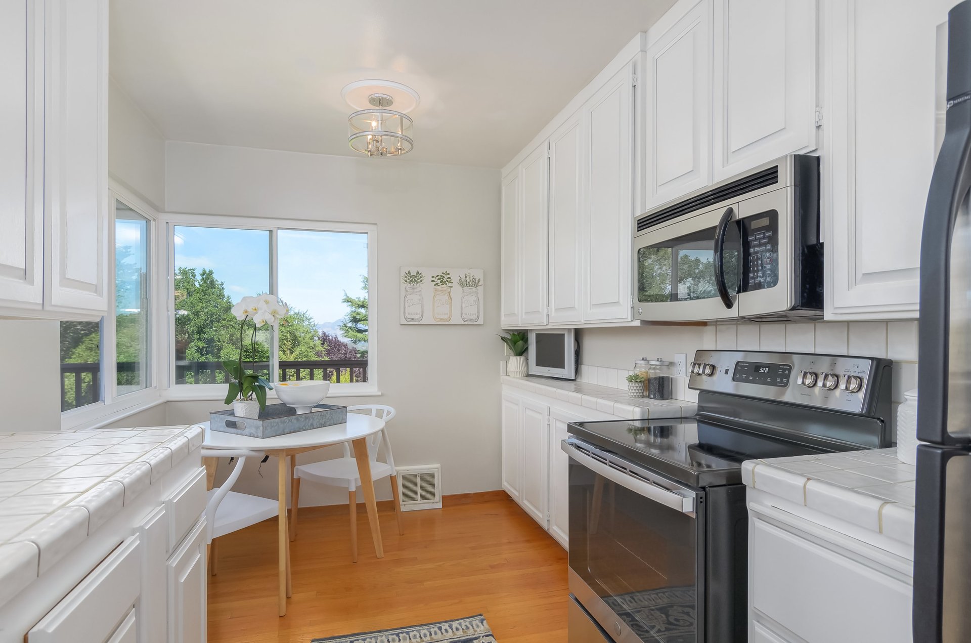 33 Crest Rd