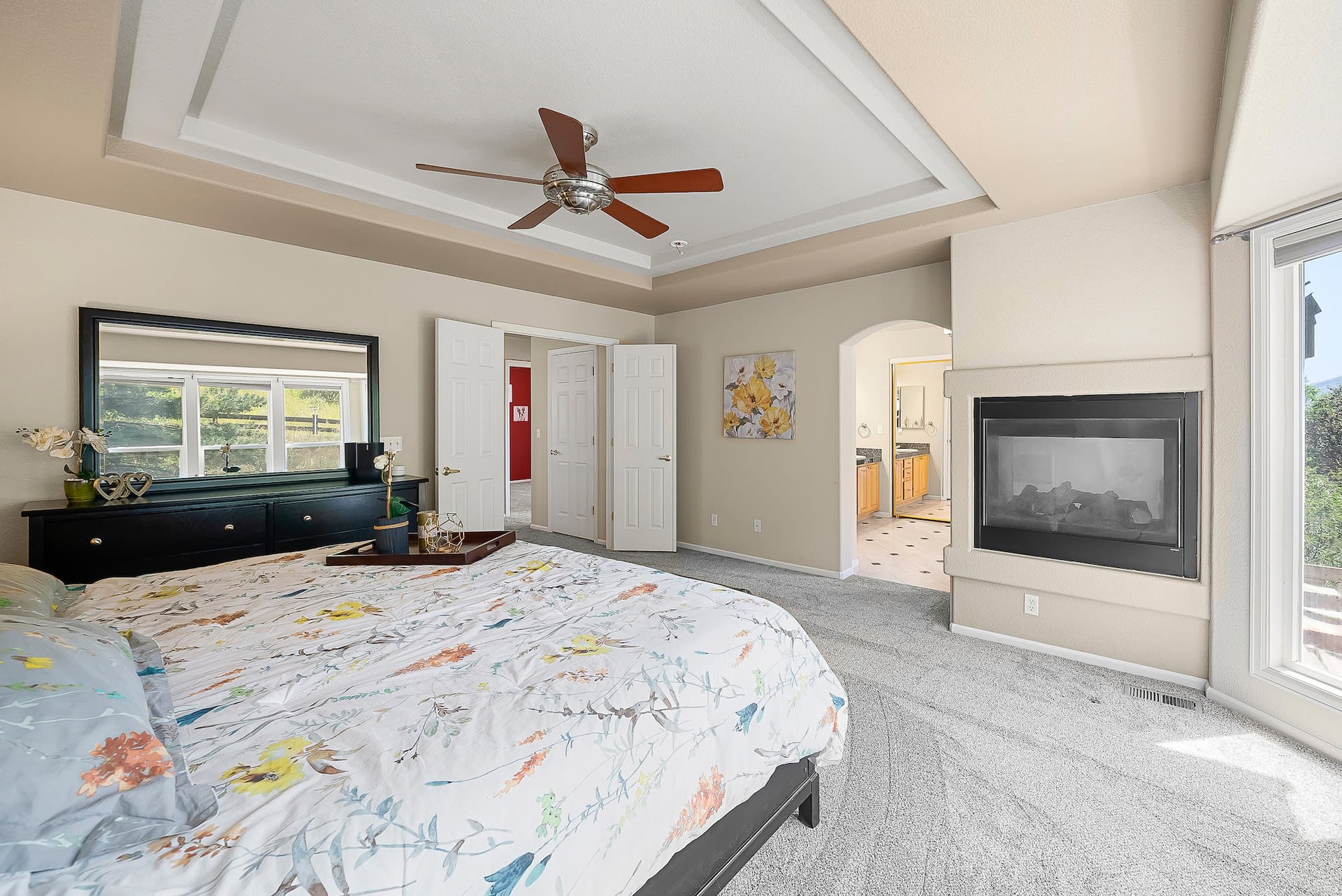 376 Mesa View Way