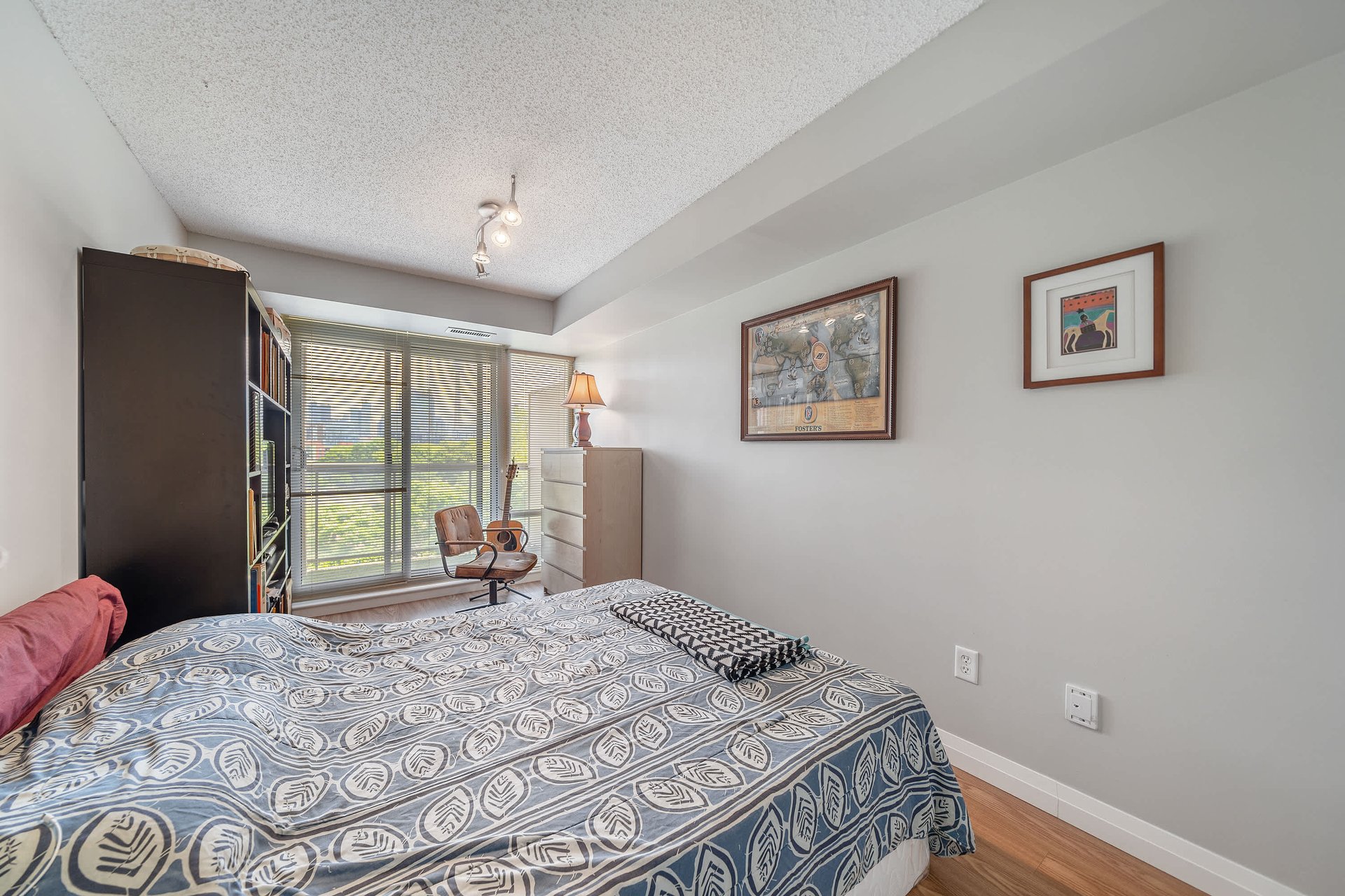 15 Stafford Street #401